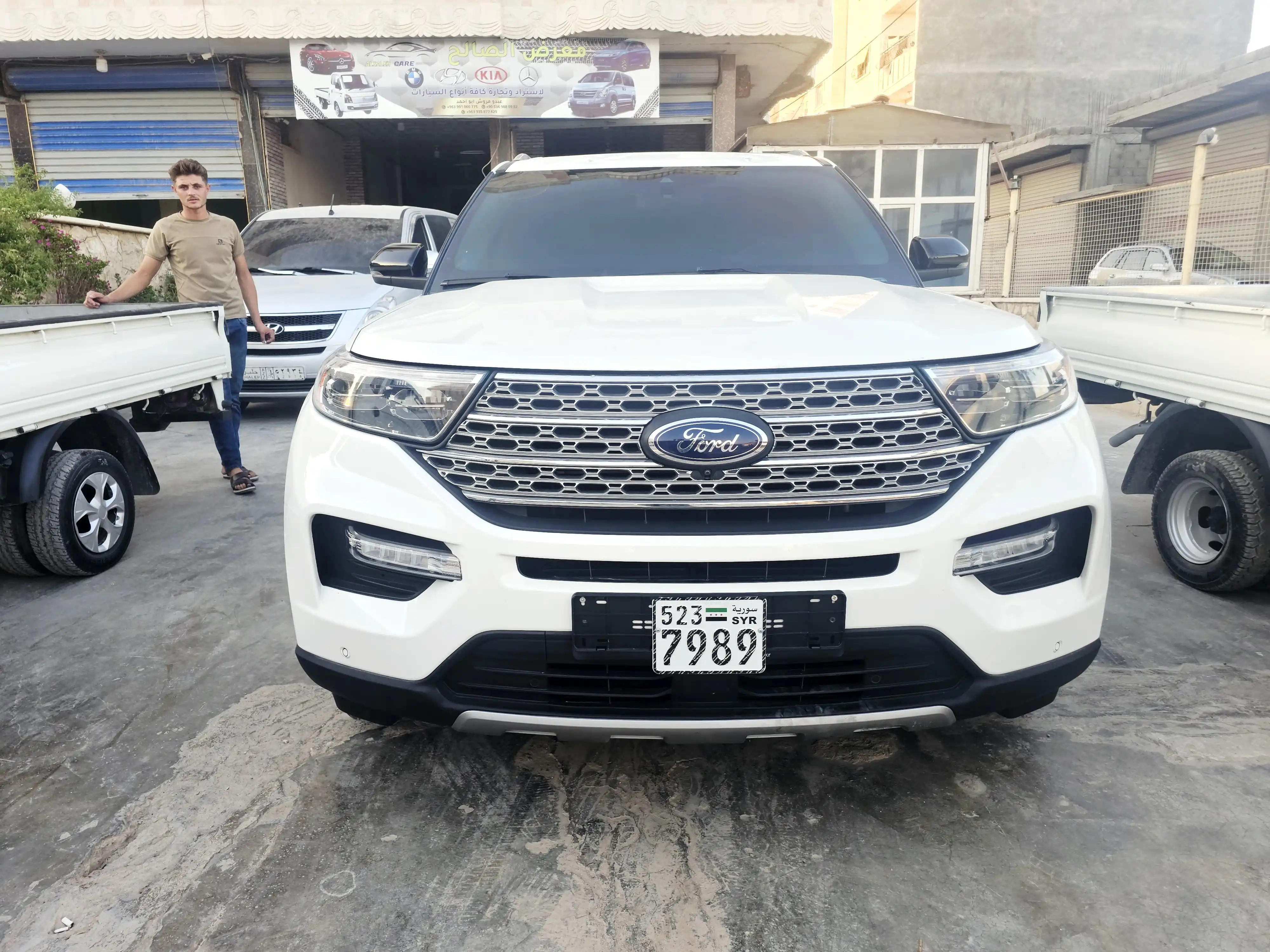 kilometrage car sale ford explorer limited suv used 2021 aleppo wm image
