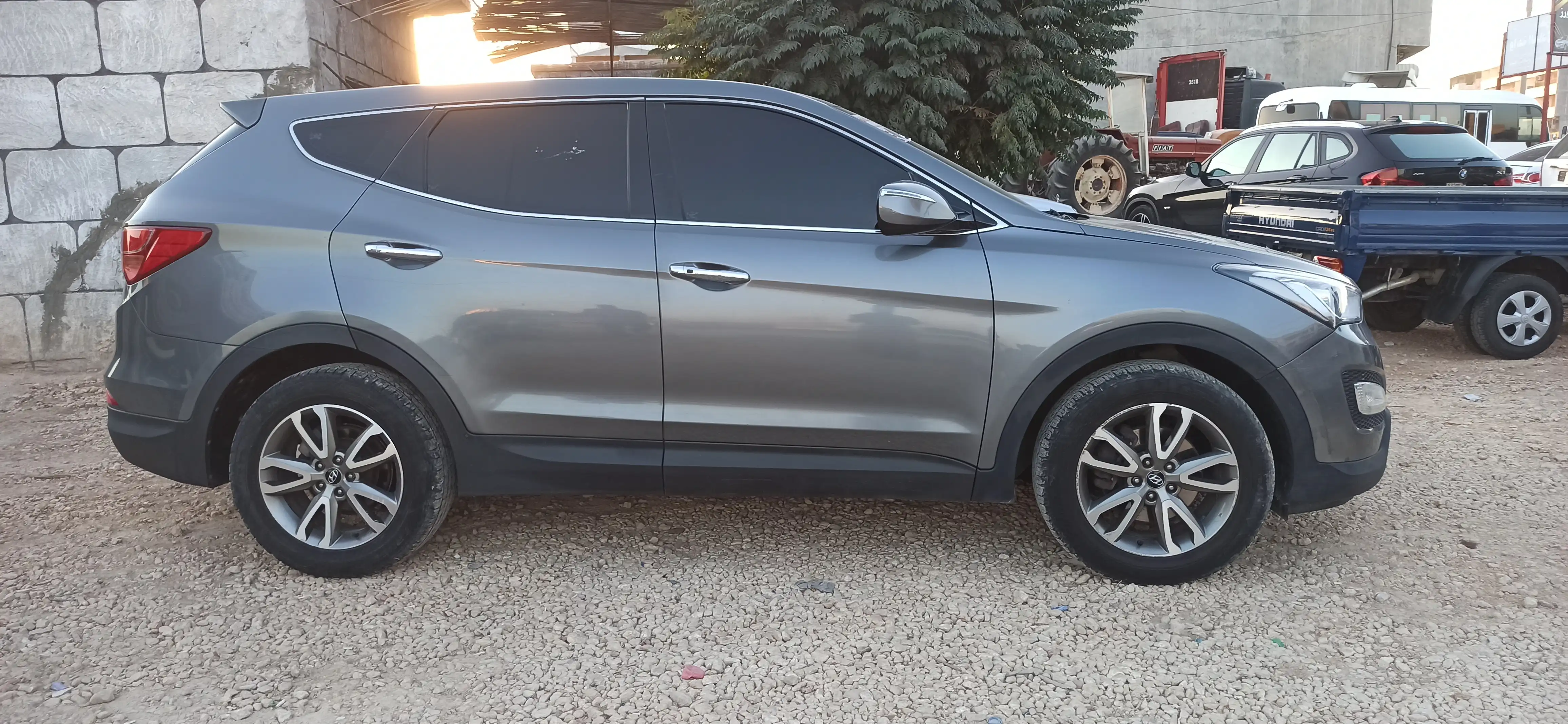 kilometrage car sale hyundai santa fe evgt suv used 2014 aleppo xn image