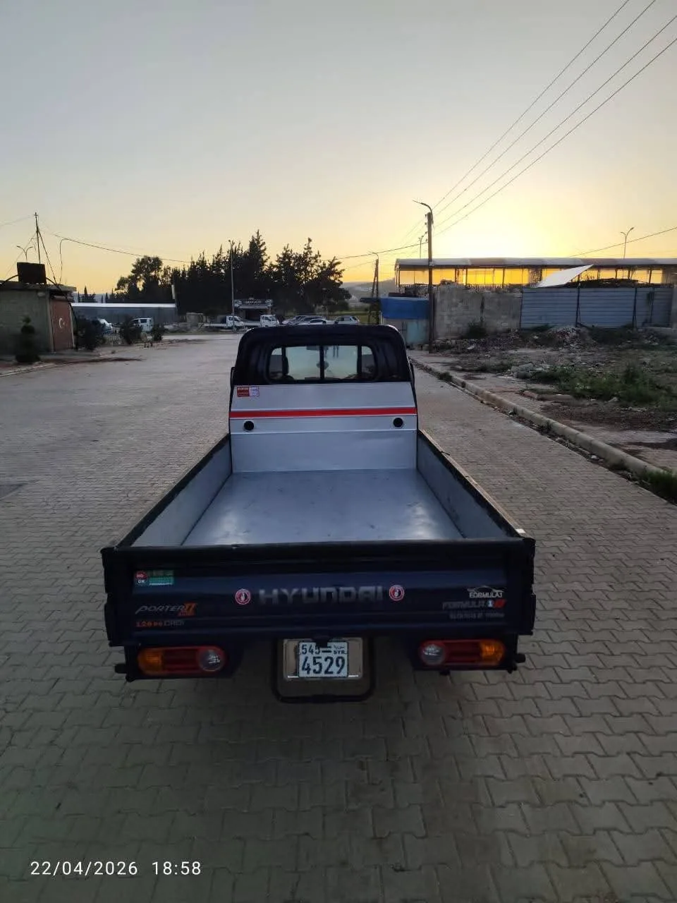 kilometrage car sale hyundai porter ii 2 crdi cargo truck used 2011 aleppo nz image