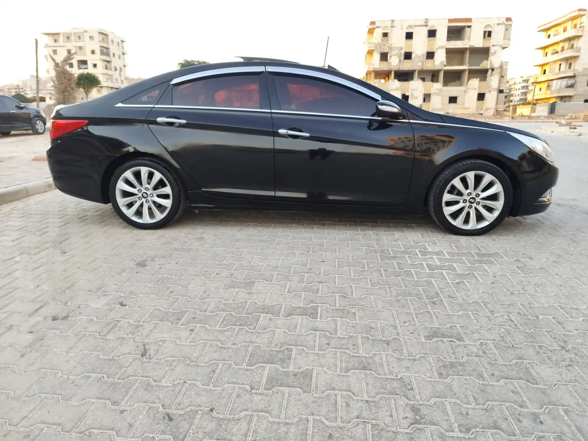 kilometrage car sale hyundai sonata standard sedan used 2011 aleppo rf image