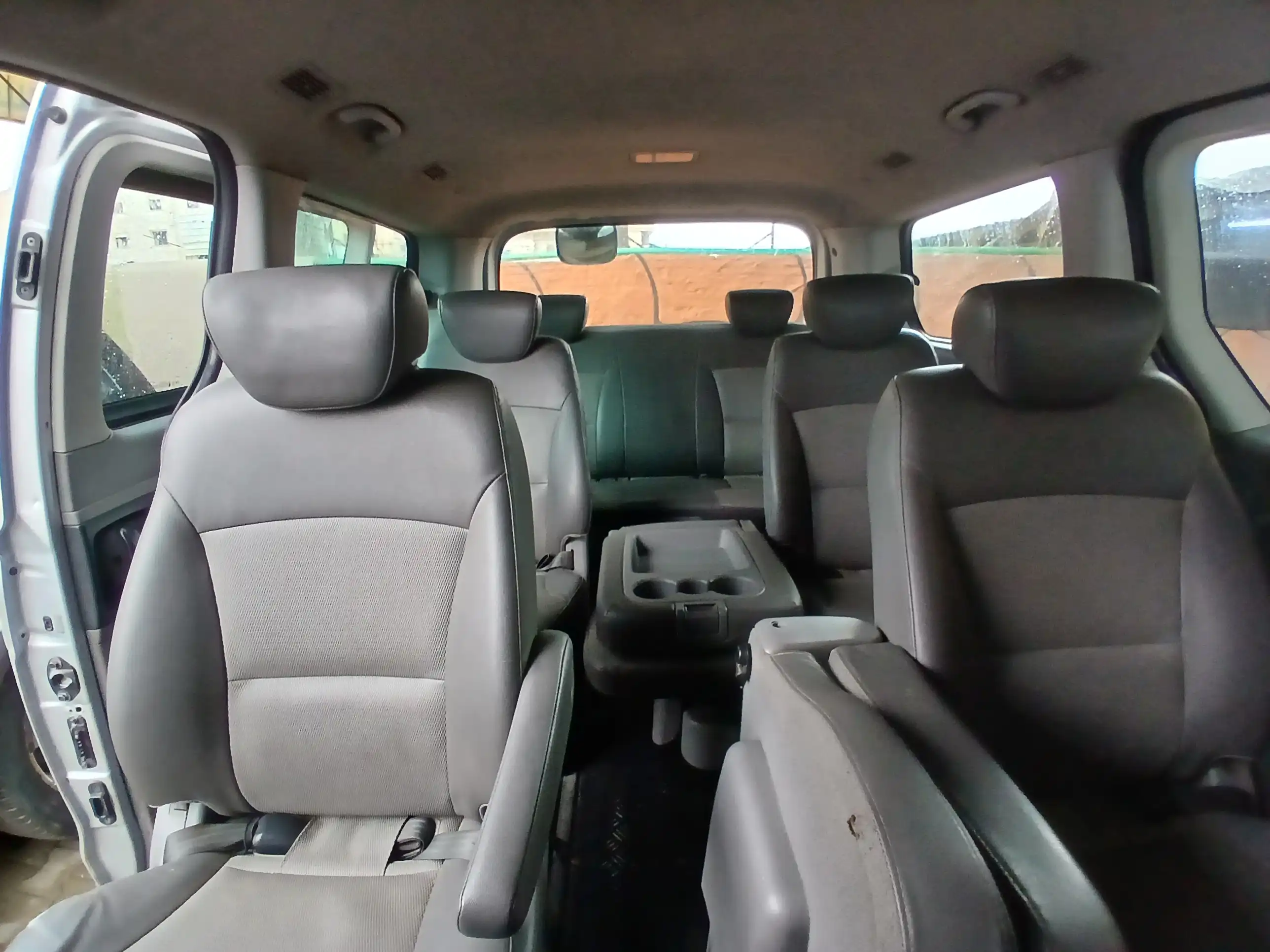 kilometrage car sale hyundai grand starex cvx van used 2010 aleppo ep image