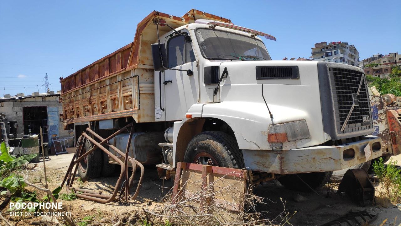 kilometrage truck volvo nl 10 standard dump trucks used 1998 tartus xv image