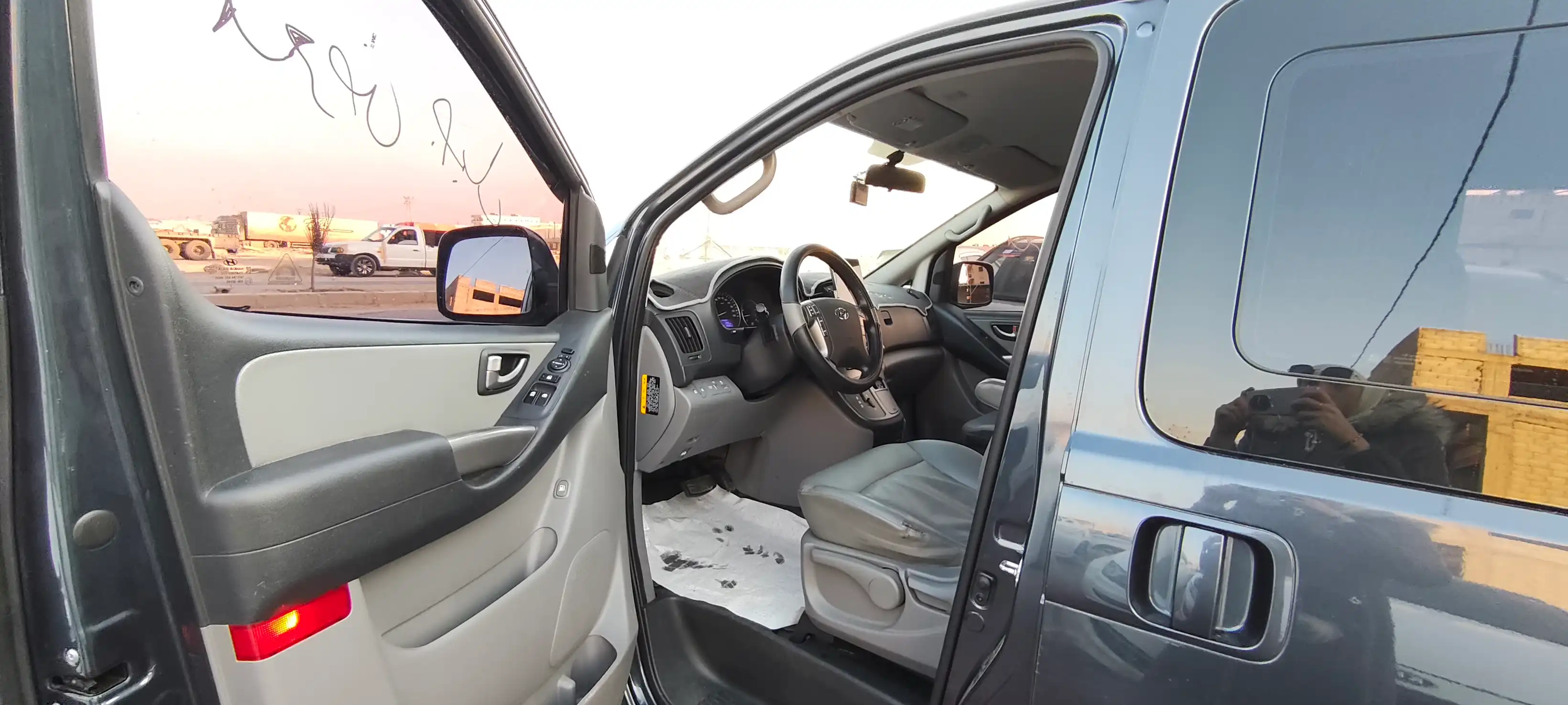 kilometrage car sale hyundai grand starex vgt van used 2018 aleppo qz image