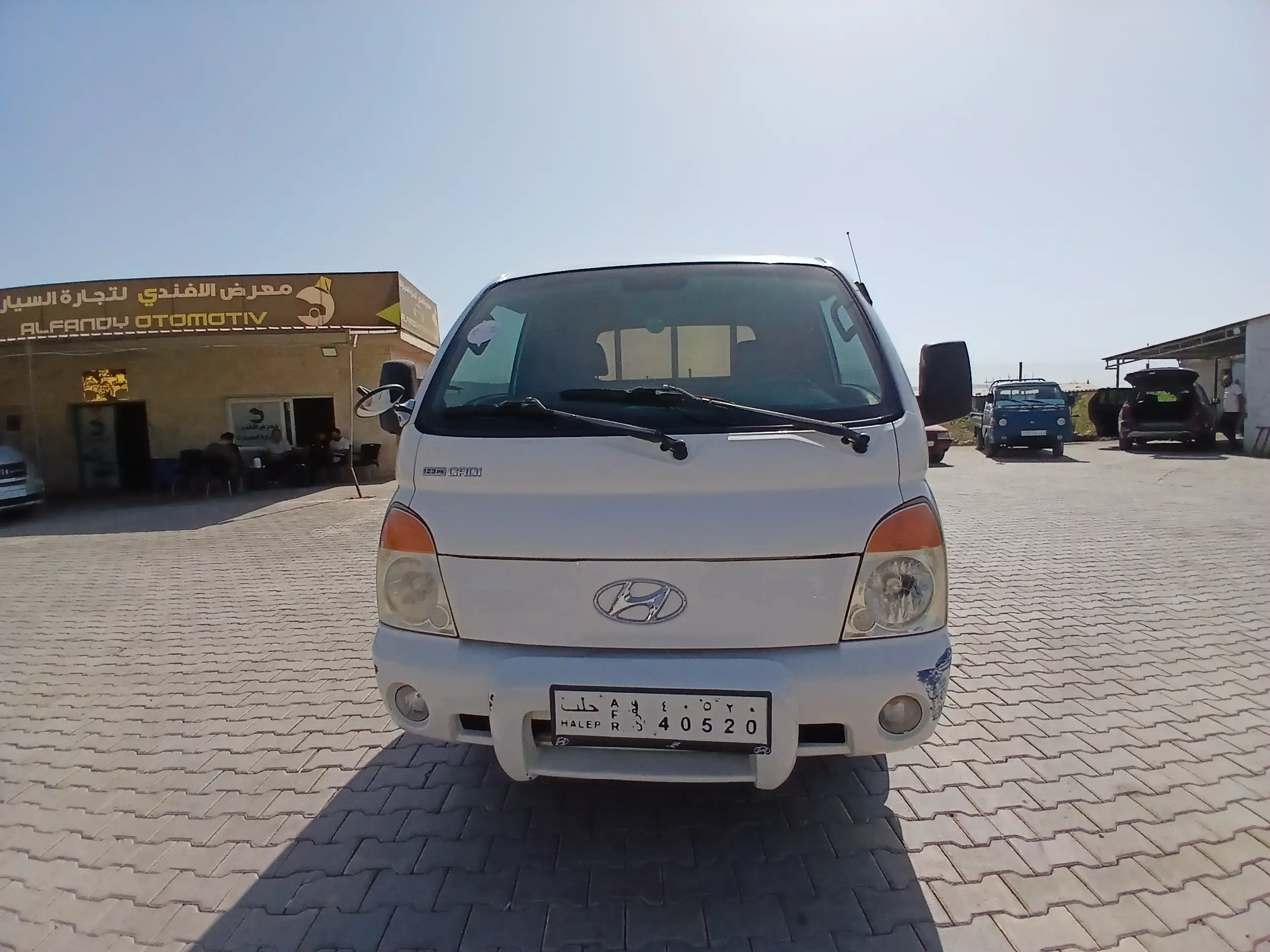 kilometrage car sale hyundai porter 2 crdi cargo truck used 2006 aleppo rn image