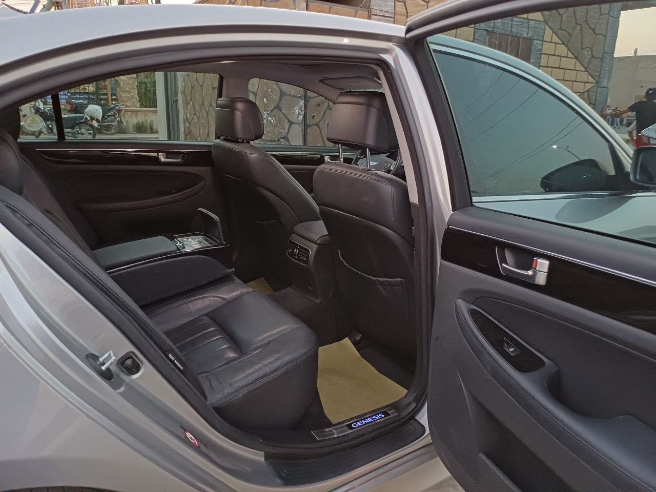 kilometrage car sale genesis bh 330 sedan new 2012 aleppo ma image