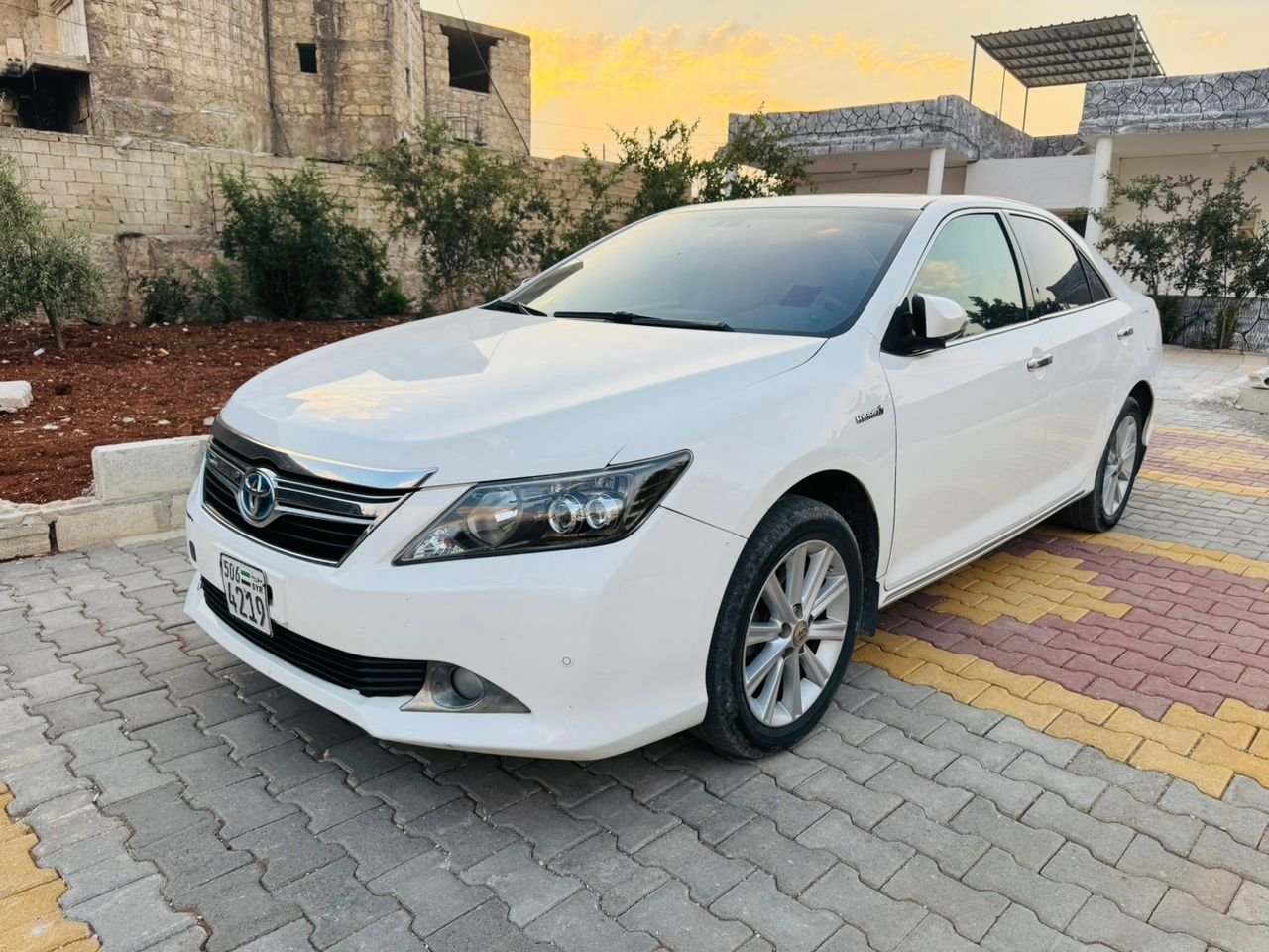kilometrage car sale toyota corolla hybrid sedan used 2013 aleppo cl image