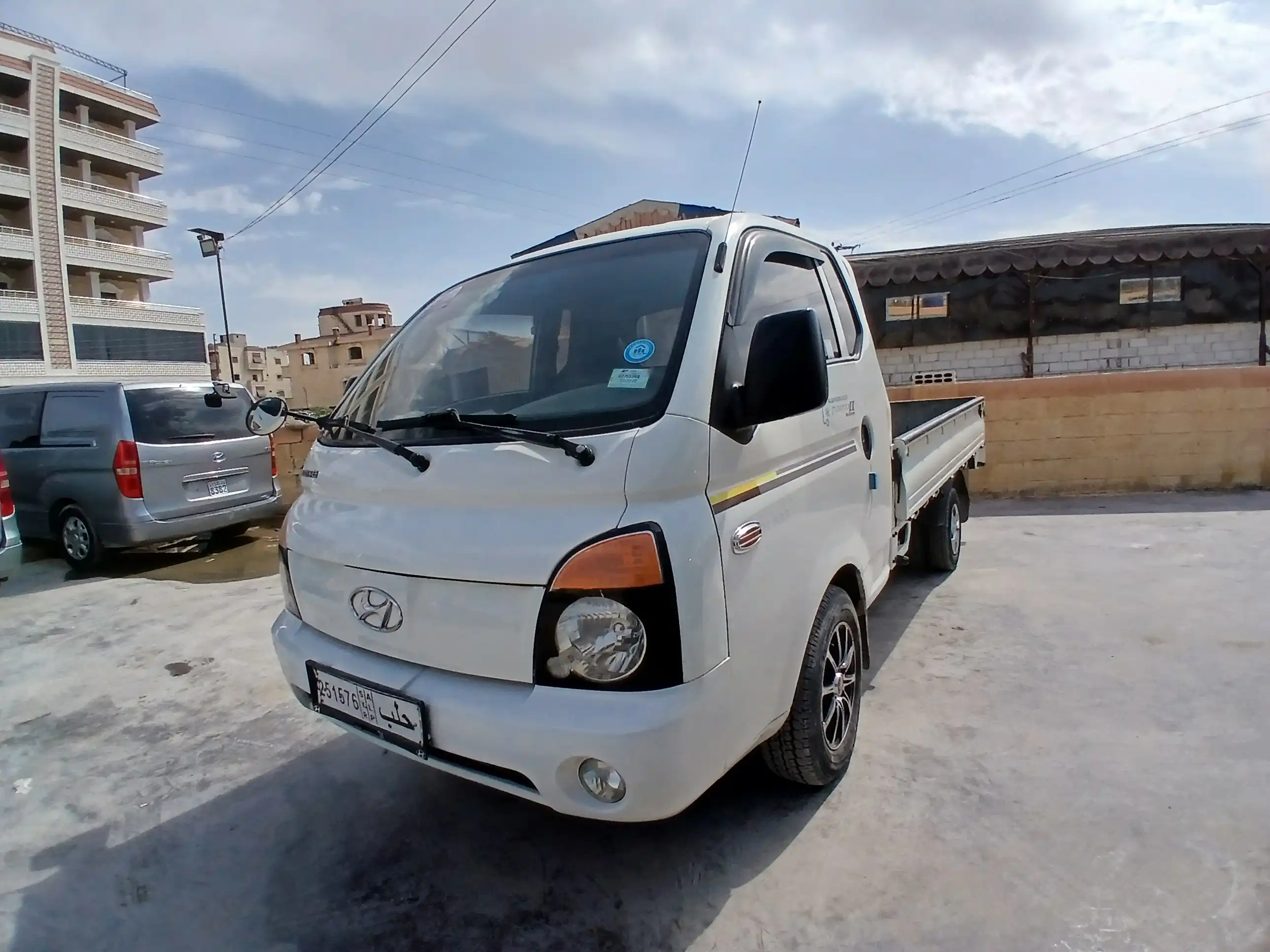kilometrage car sale hyundai porter 2 crdi cargo truck used 2007 aleppo xn image