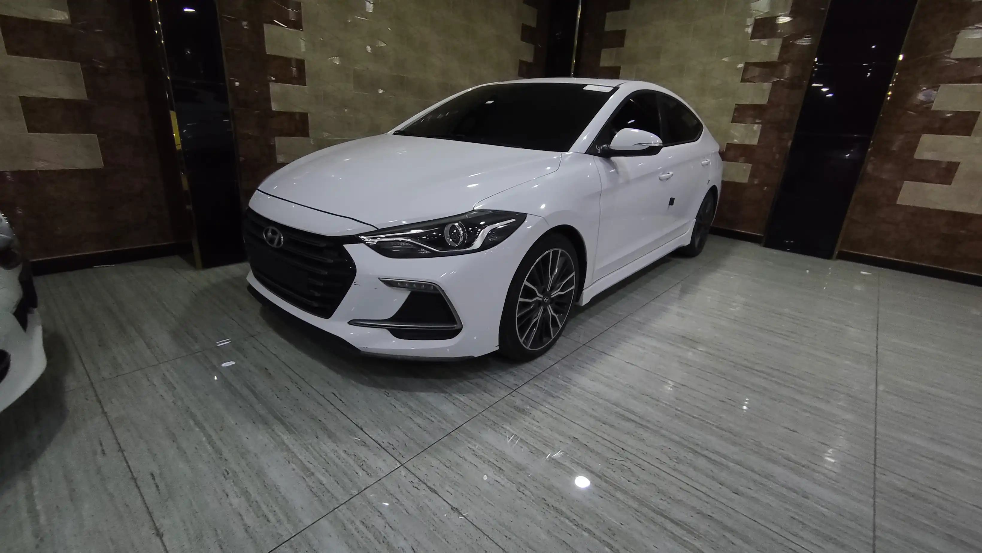 kilometrage car sale hyundai avante 16t sedan used 2017 aleppo us card image