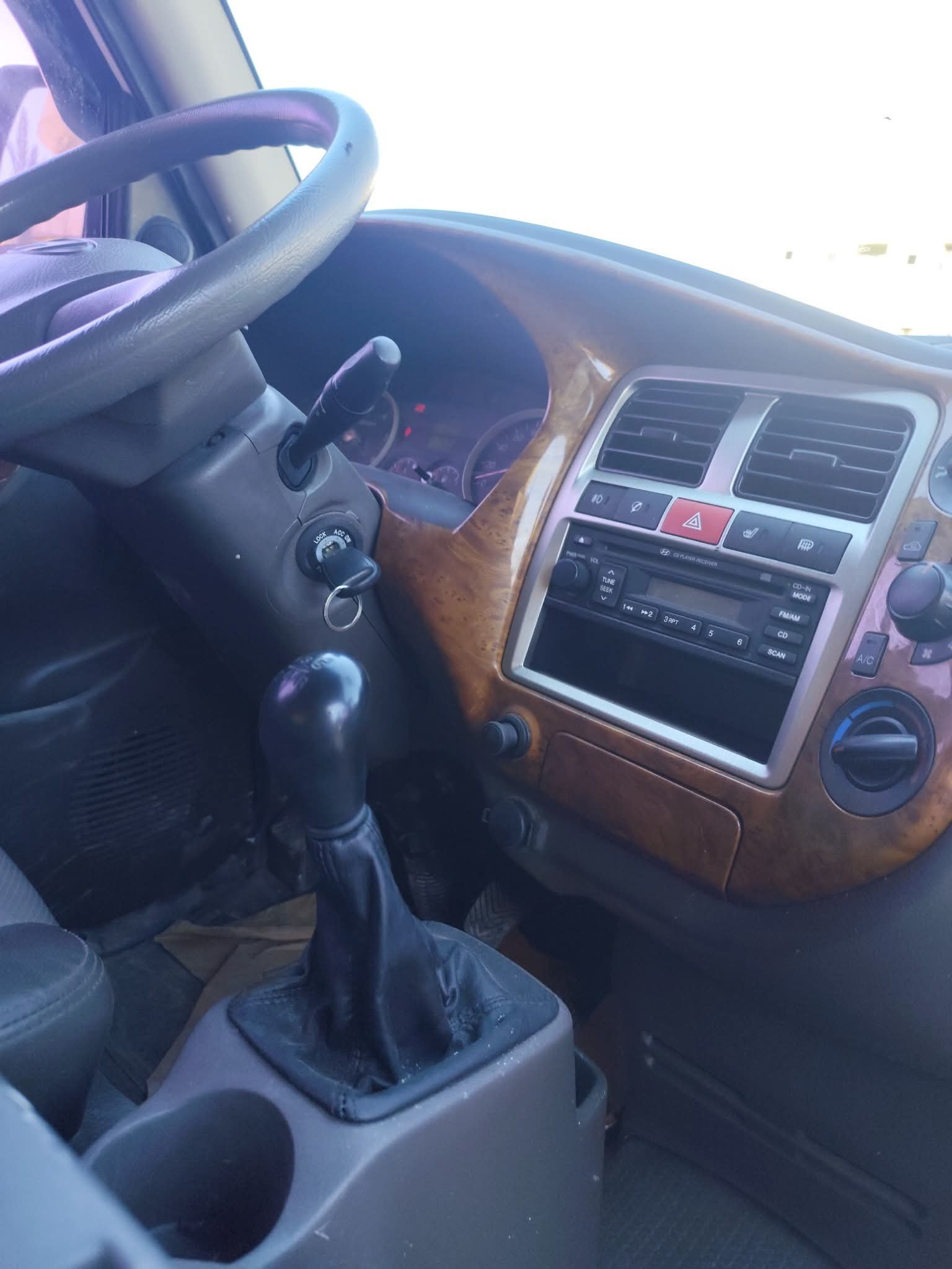 kilometrage car sale hyundai porter 2 crdi cargo truck used 2011 aleppo vy image