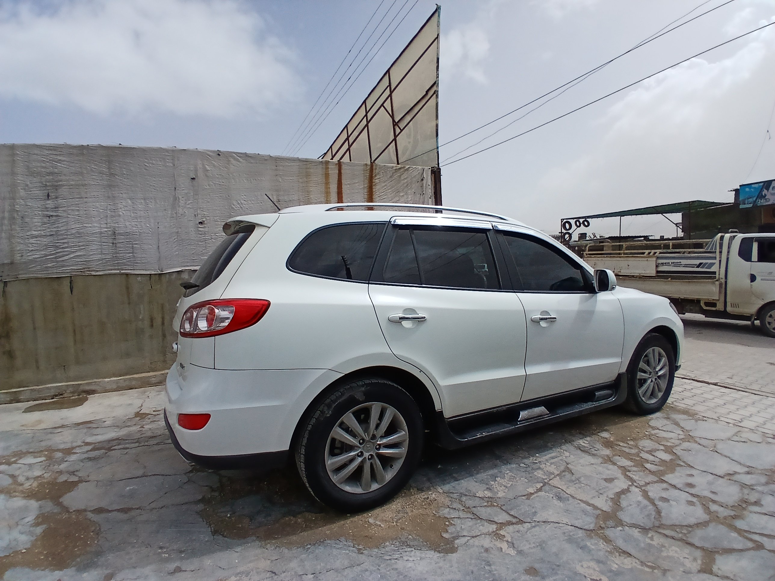 kilometrage car sale hyundai santa fe mlx suv used 2011 aleppo ba image