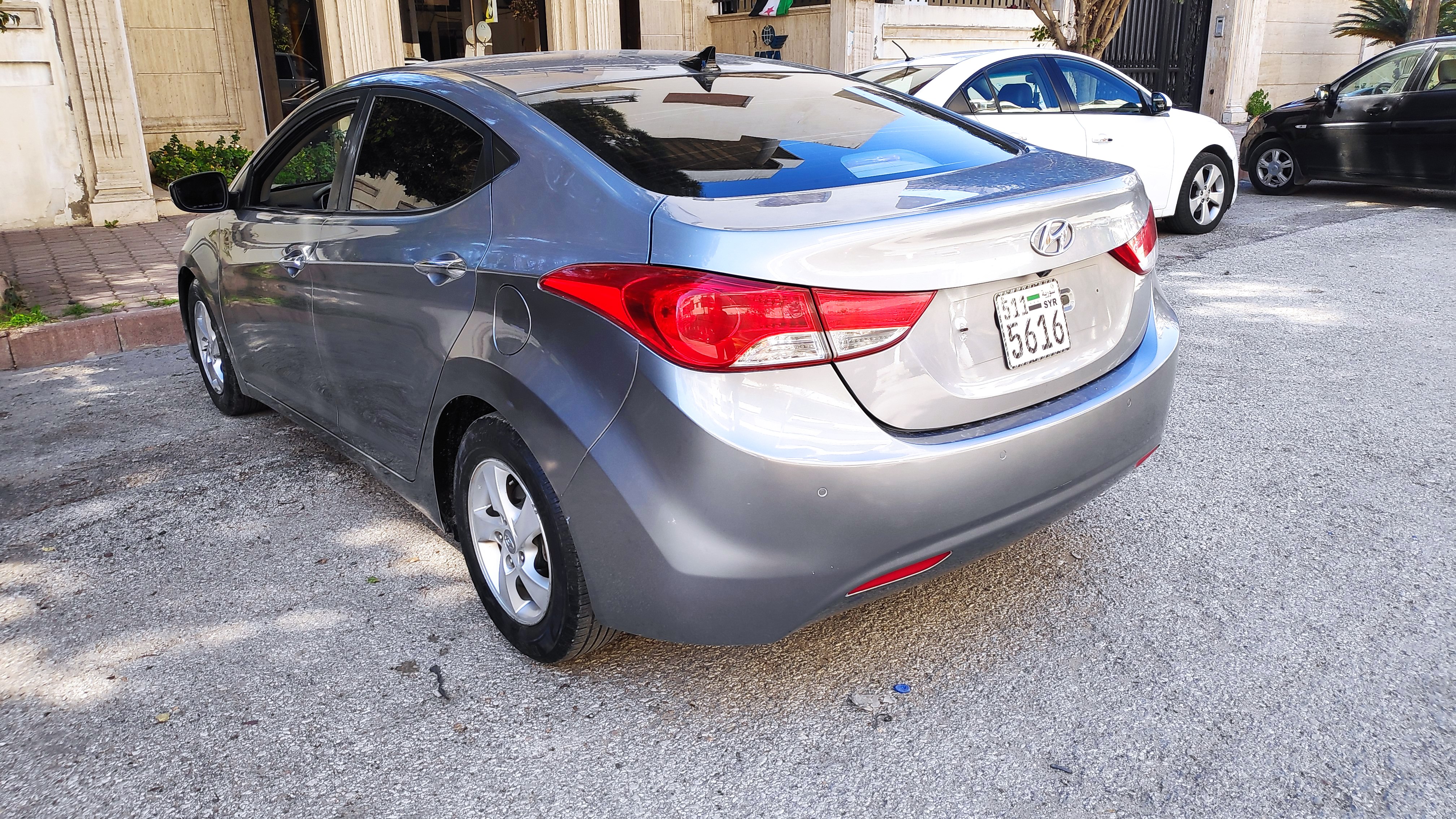 kilometrage car sale hyundai elantra standard sedan used 2011 tartus sw image