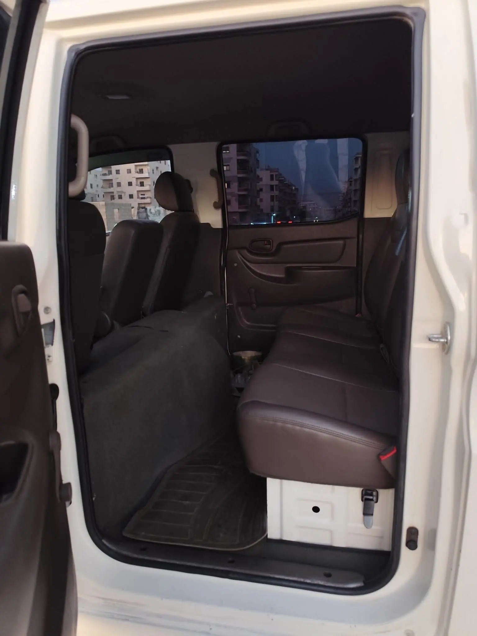 kilometrage car sale hyundai cargo truck used 2009 aleppo ek image