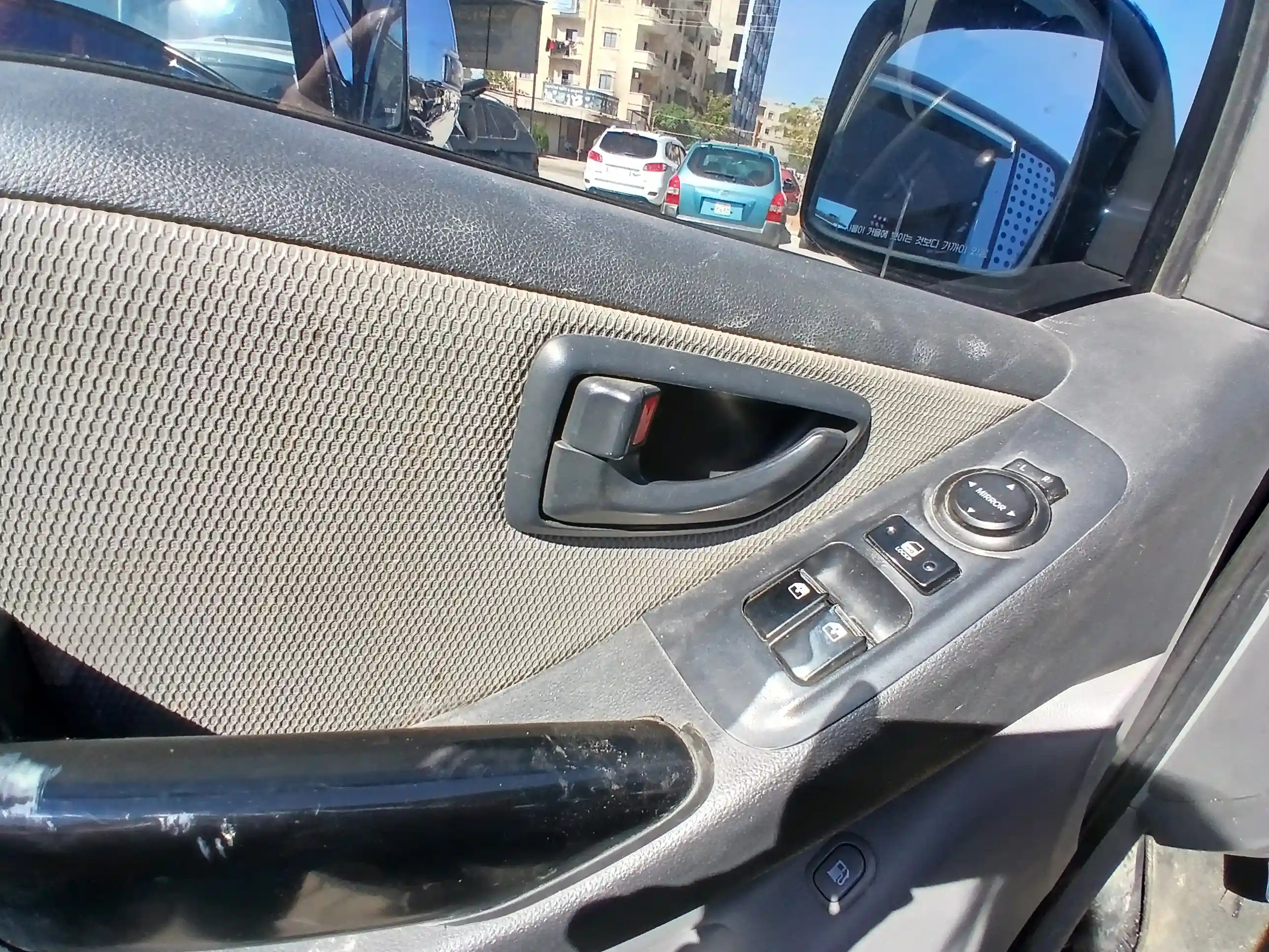 kilometrage car sale hyundai h1 standard van used 2011 aleppo ir image