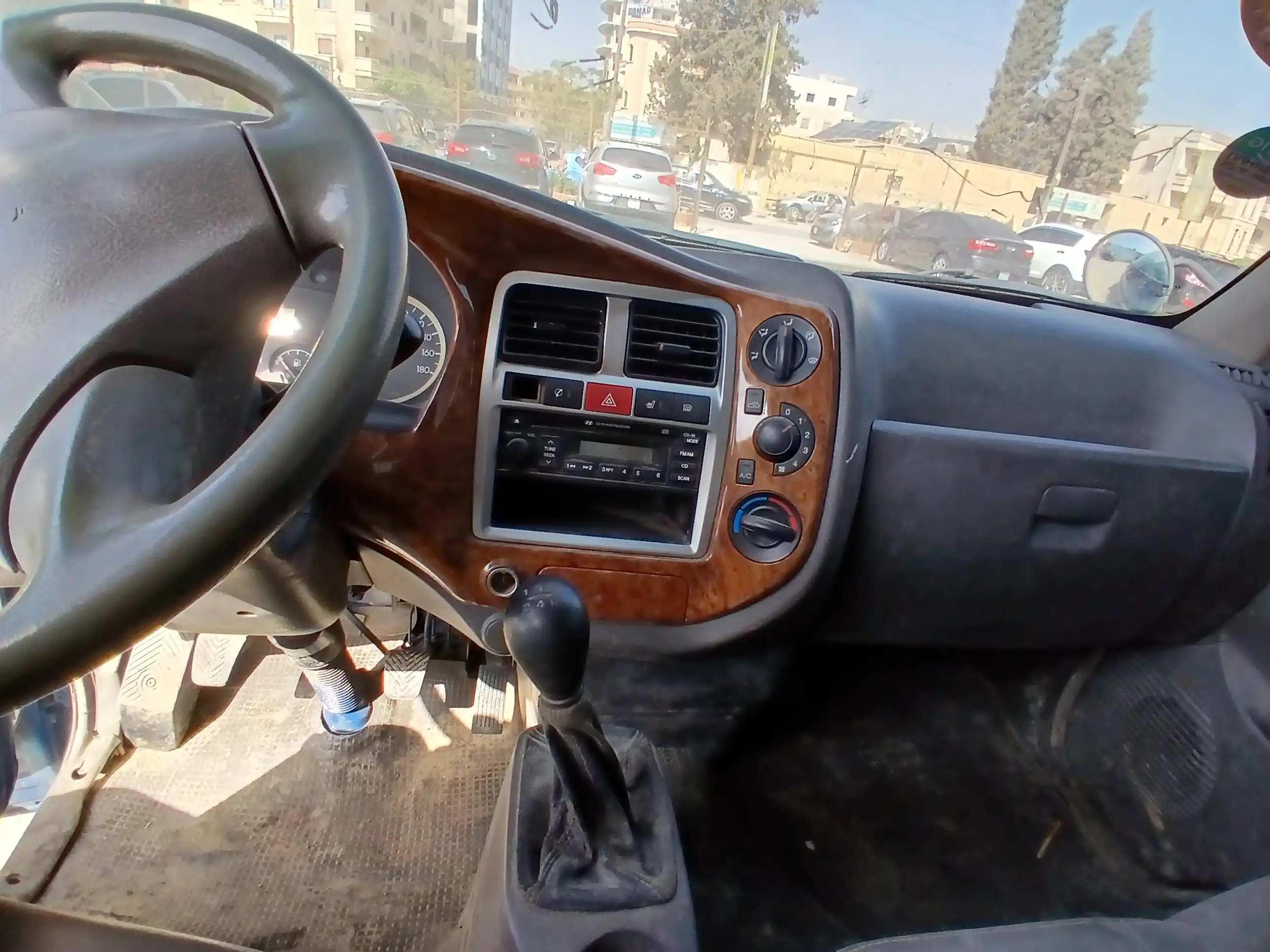 kilometrage car sale hyundai porter 2 crdi cargo truck used 2011 aleppo vz image