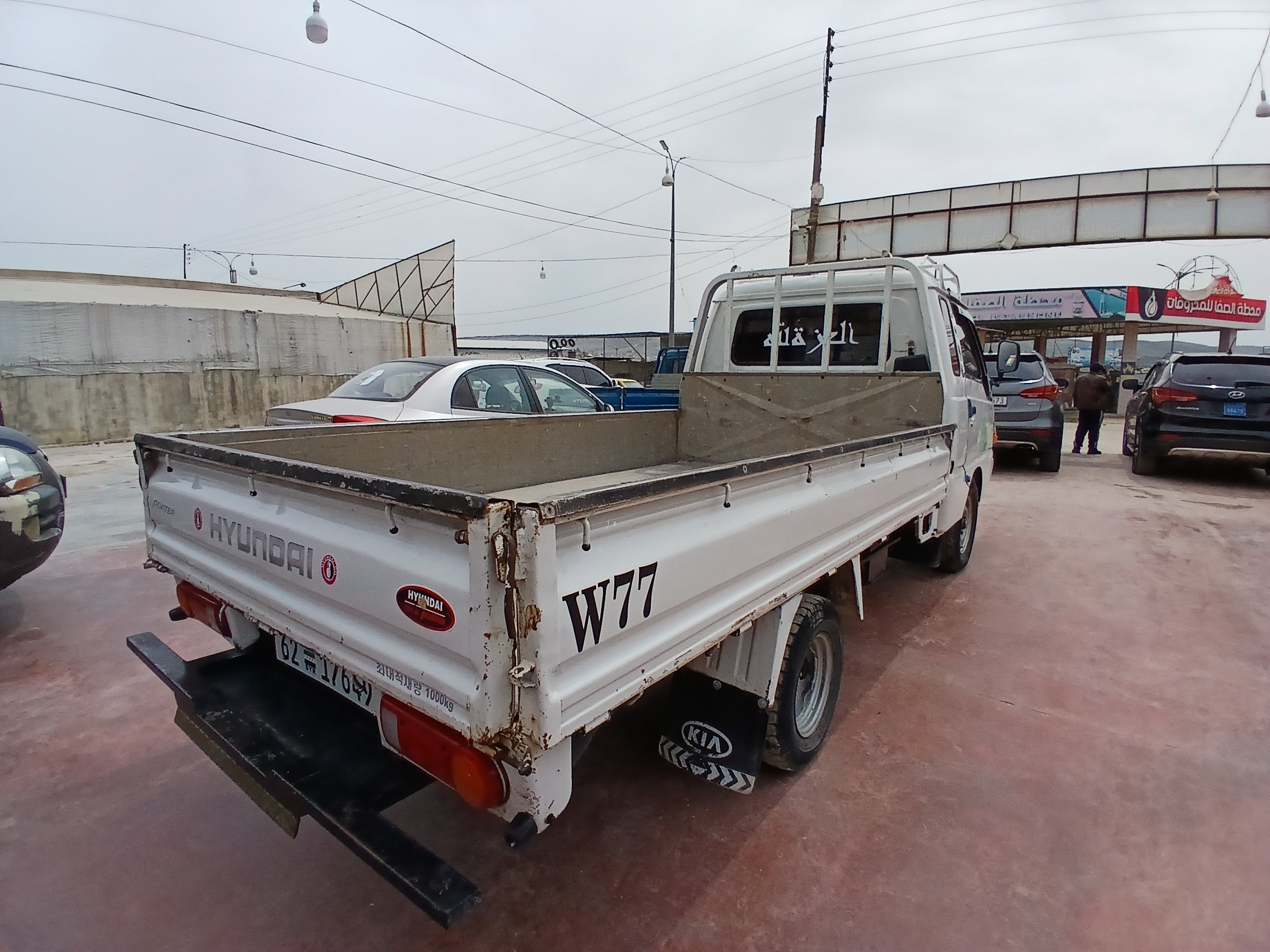 kilometrage car sale hyundai porter ii 2 crdi cargo truck used 1997 aleppo ly image