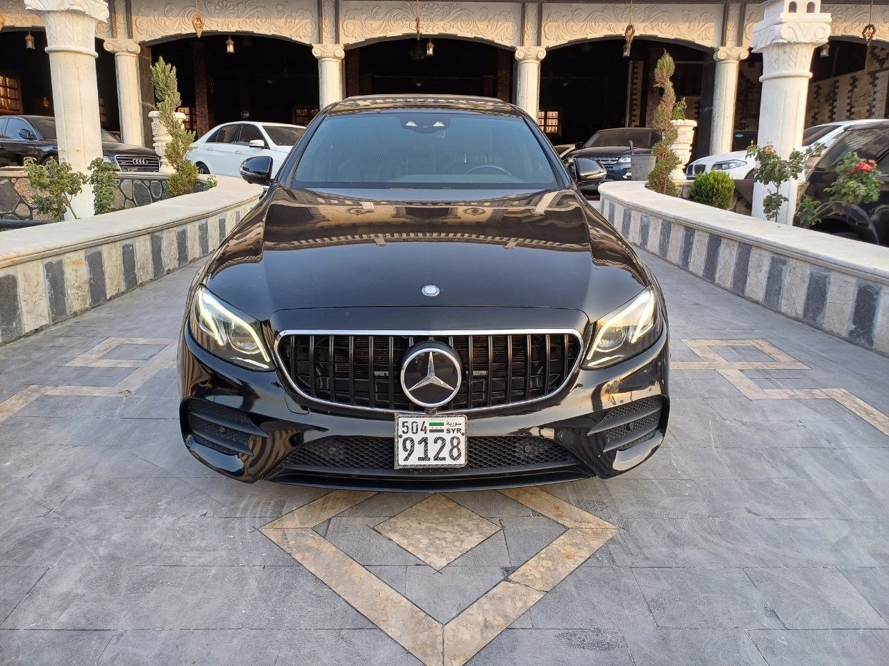 kilometrage car sale mercedes benz e class e 300 4 matic sedan used 2018 aleppo eo image