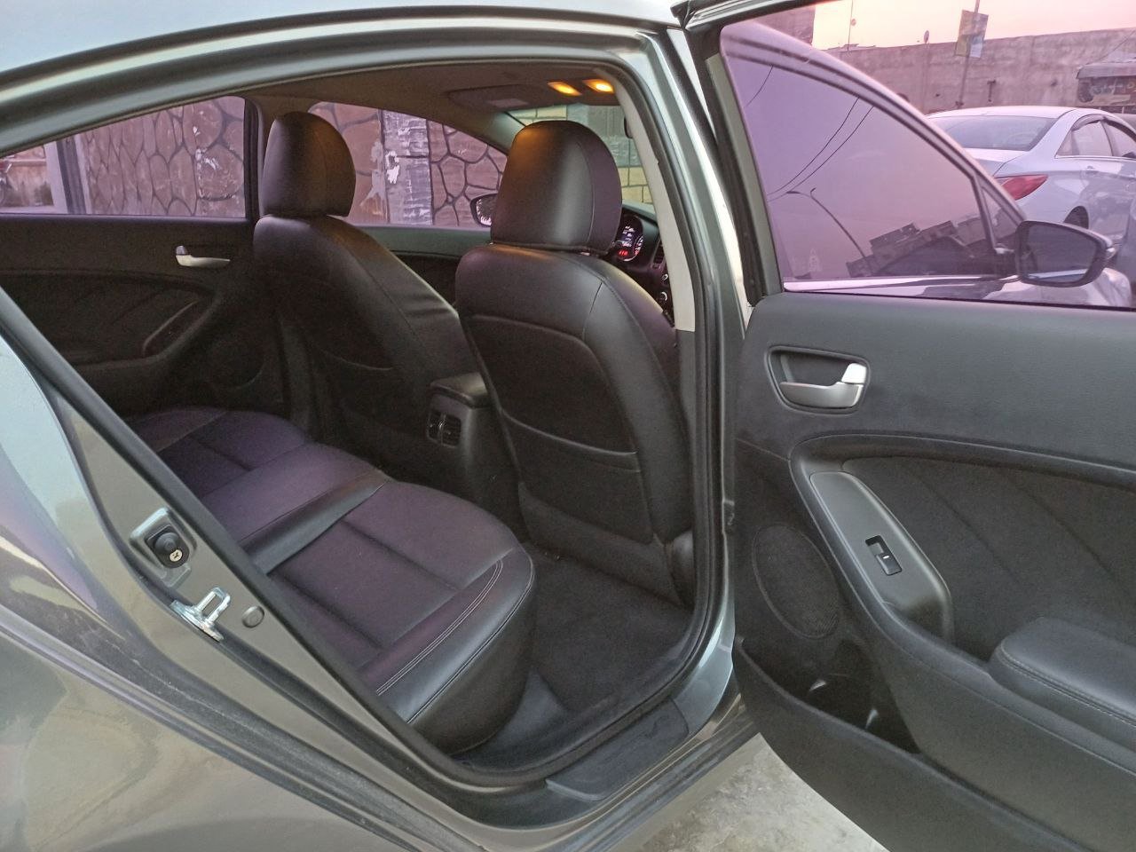 kilometrage car sale kia cerato forte sedan used 2015 aleppo ob image