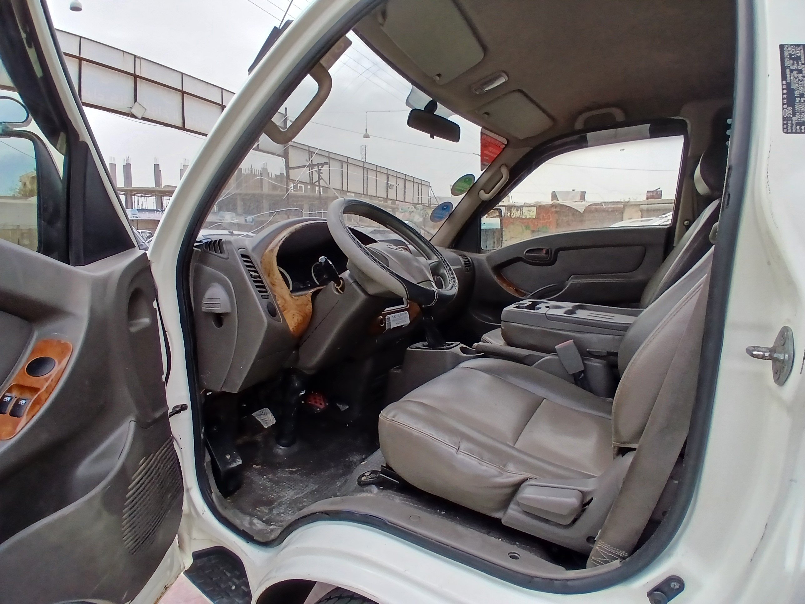 kilometrage car sale hyundai porter ii 2 crdi cargo truck used 2009 aleppo tr image