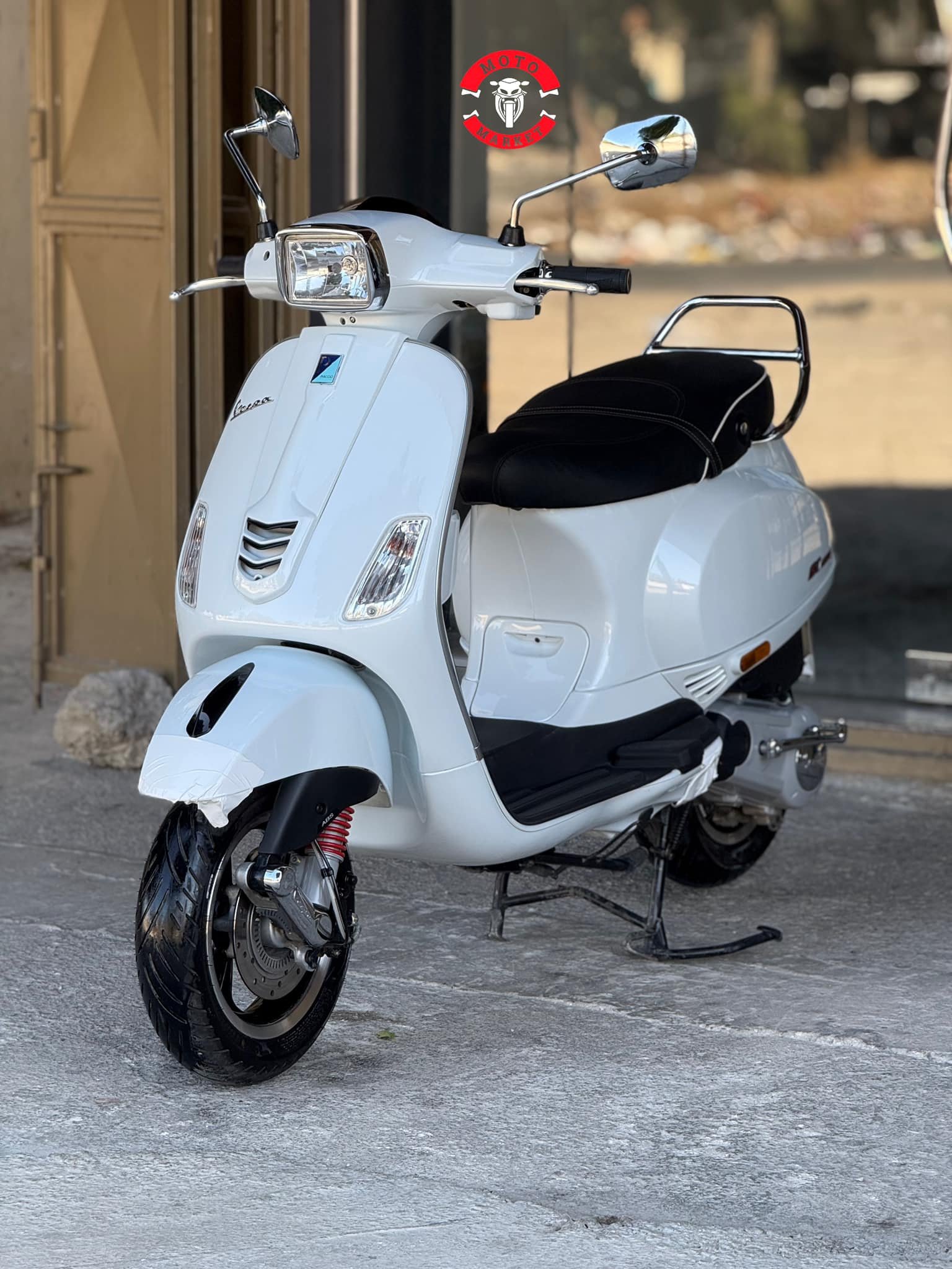 kilometrage motorbike vespa sxl standard scooter used 2024 tartus up card image