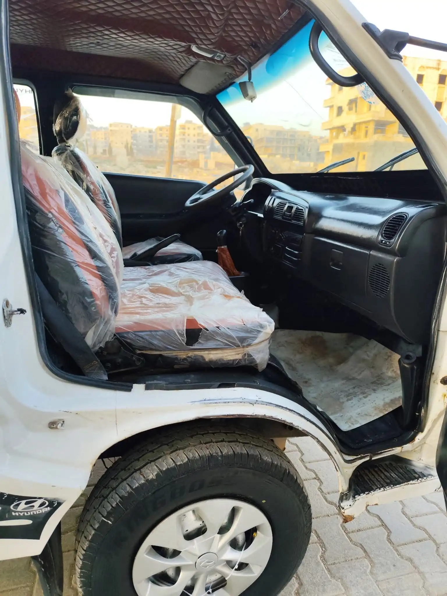 kilometrage car sale hyundai porter ii 2 standard cargo truck used 1998 aleppo kh image