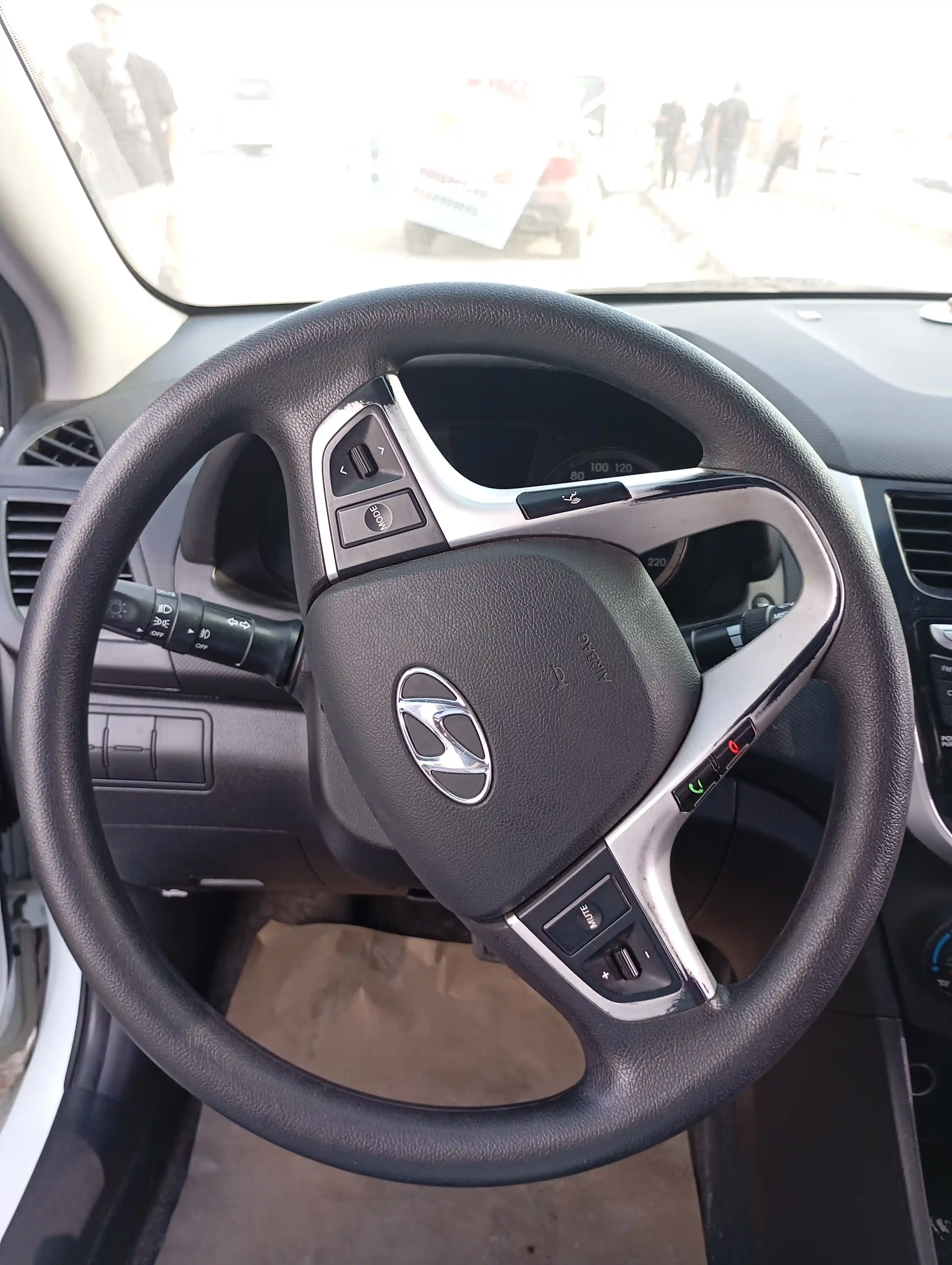 kilometrage car sale hyundai accent standard sedan used 2013 aleppo xz image