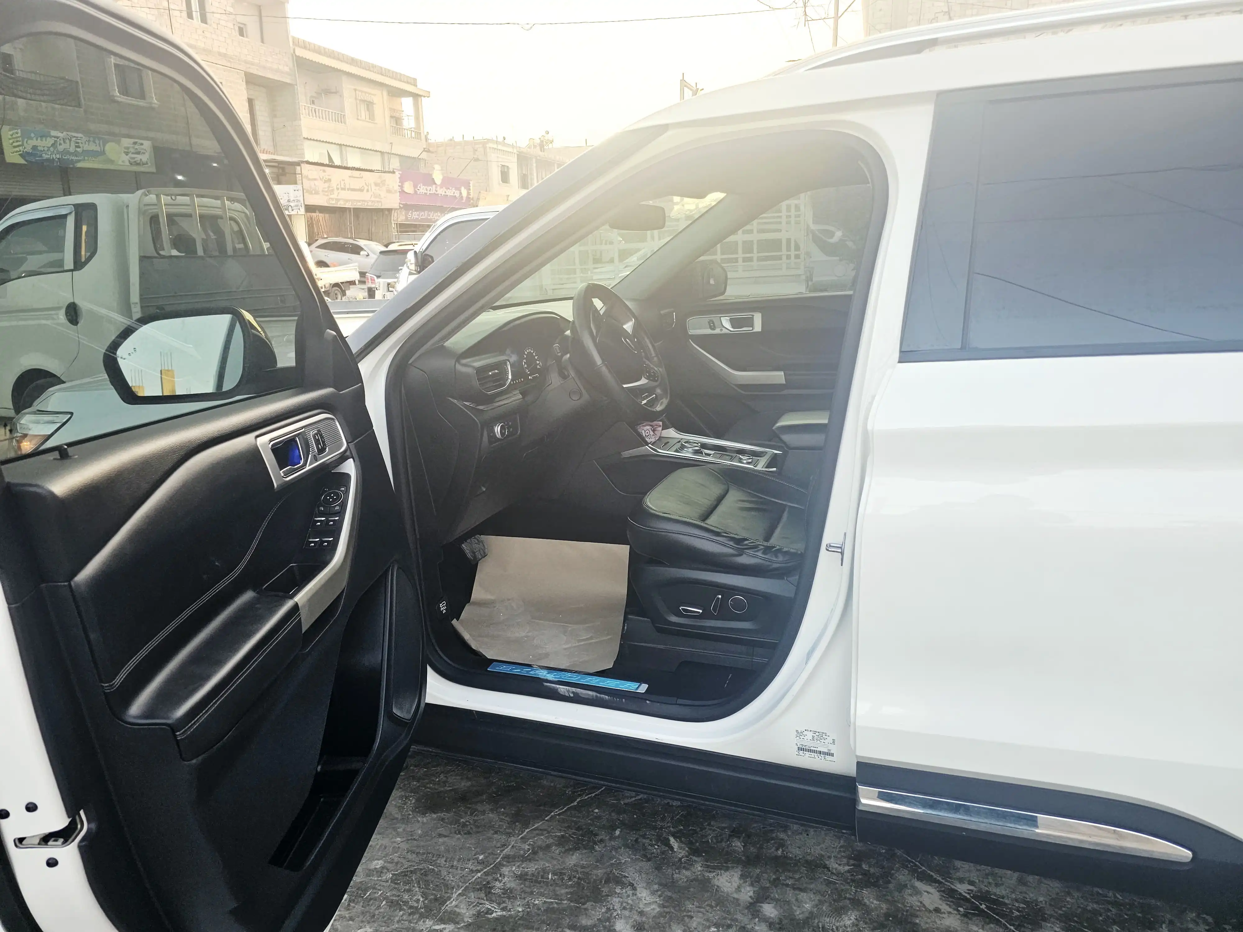 kilometrage car sale ford explorer limited suv used 2021 aleppo wm image