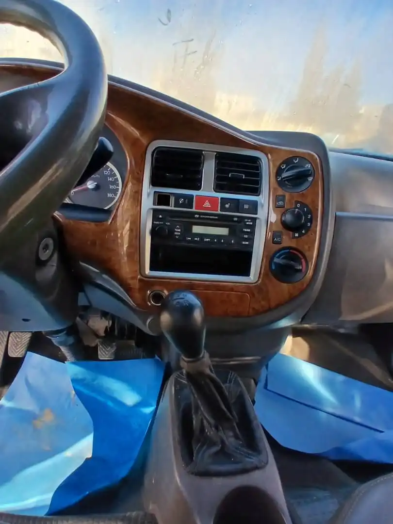 kilometrage car sale hyundai porter ii 2 crdi cargo truck used 2011 aleppo mz image