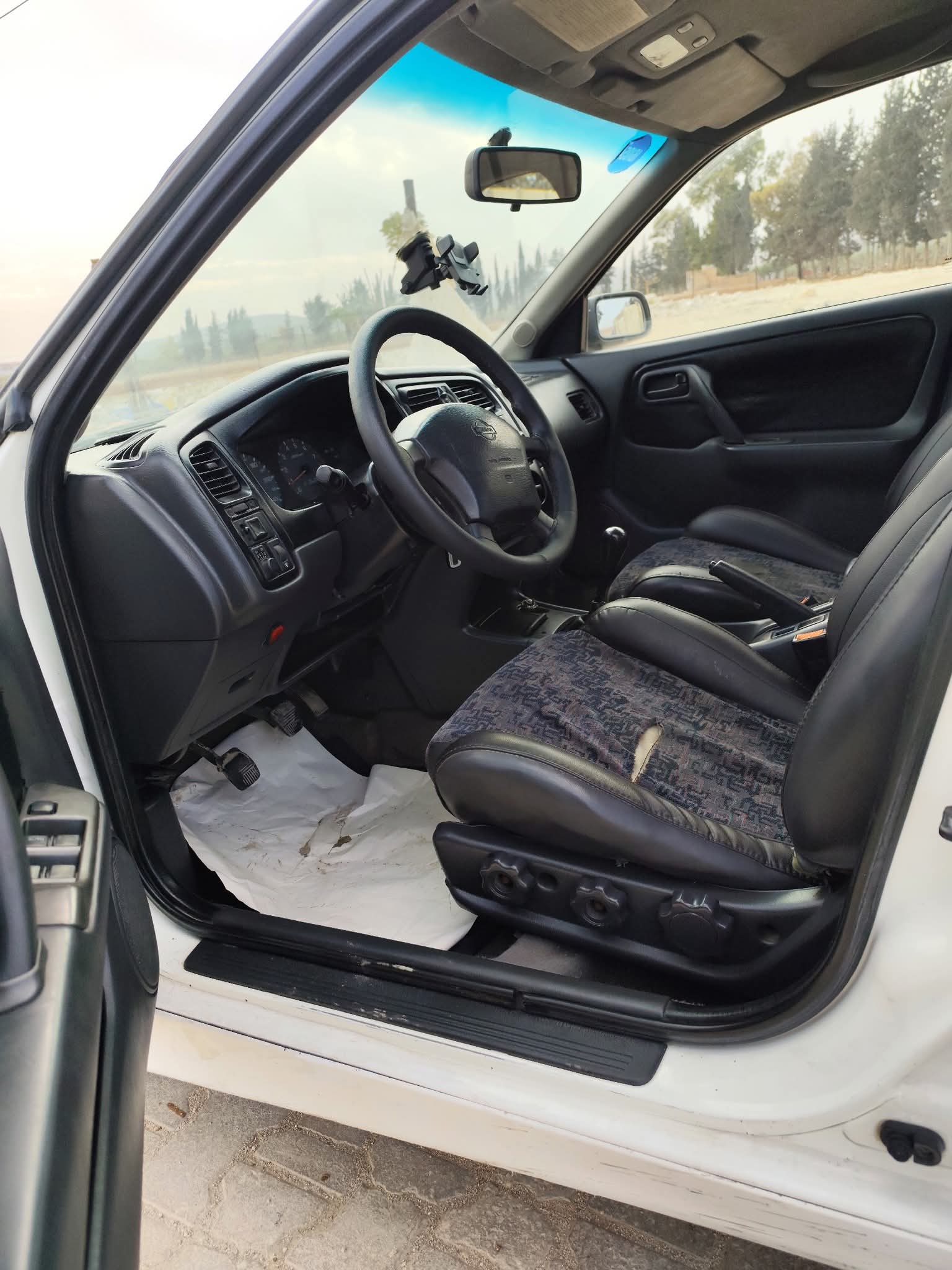 kilometrage car sale nissan primera standard sedan used 2001 aleppo zj image