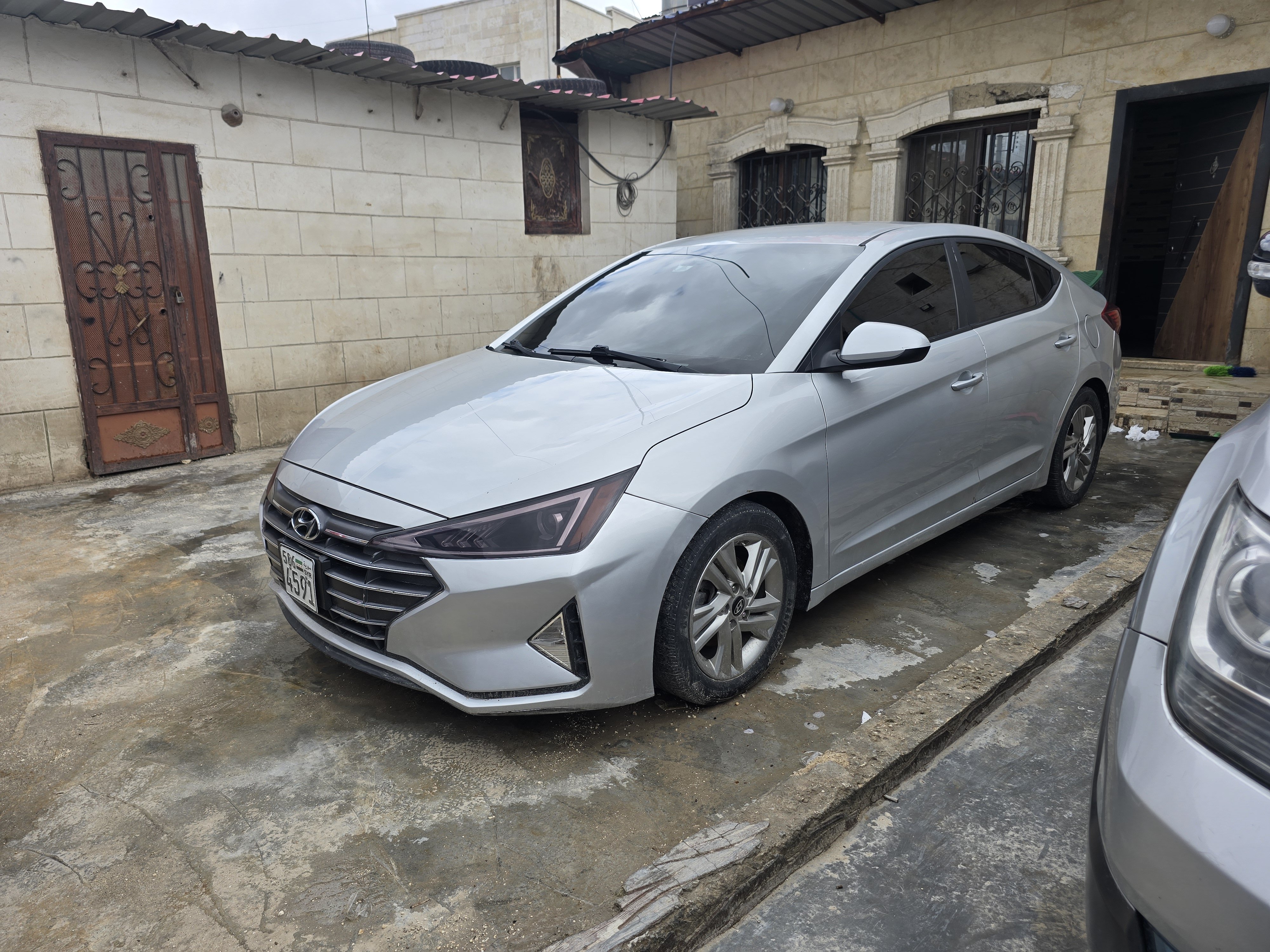 kilometrage car rent hyundai mighty inter cooler standard sport 2020 aleppo yv image