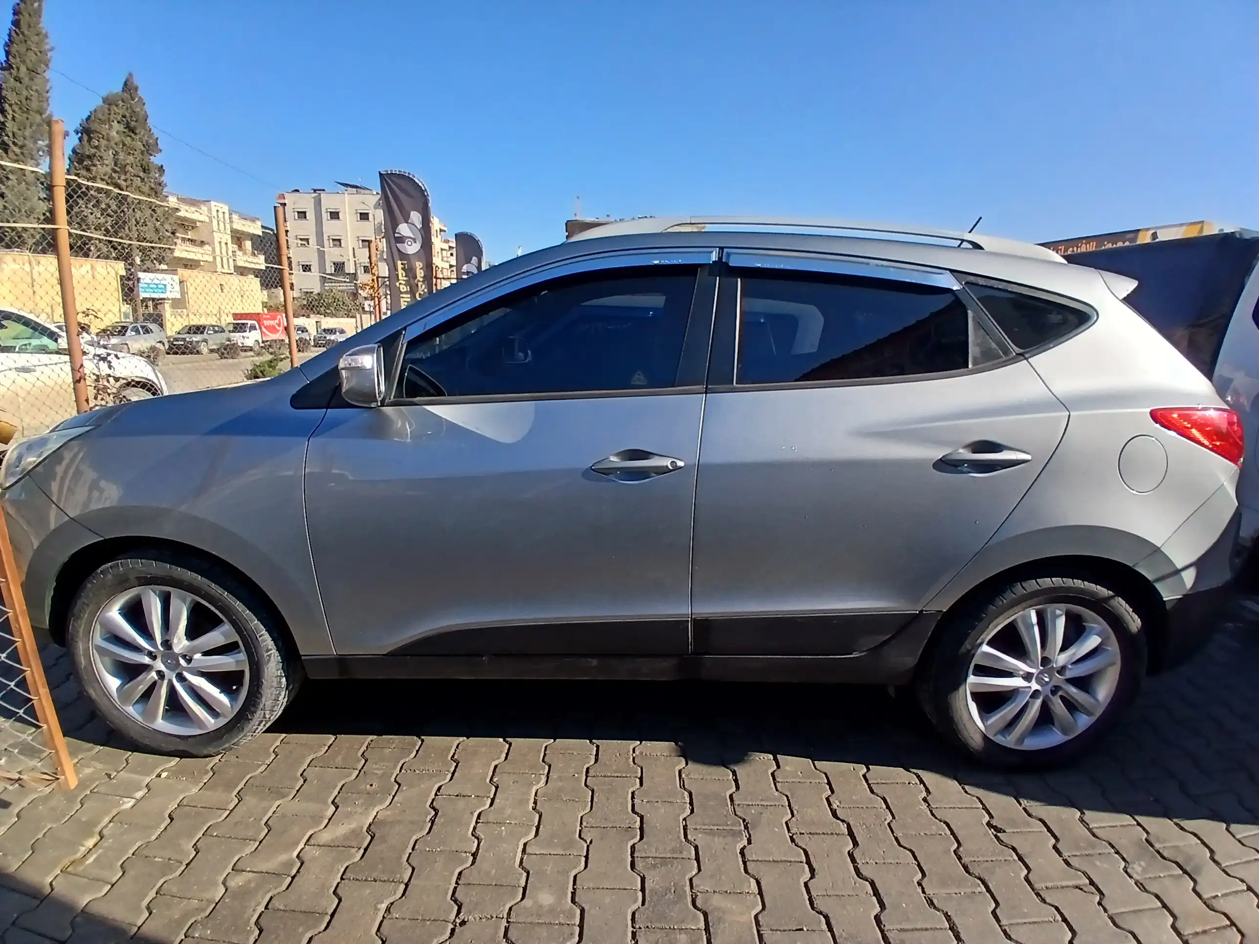 kilometrage car sale hyundai tucson standard 2011 vn image