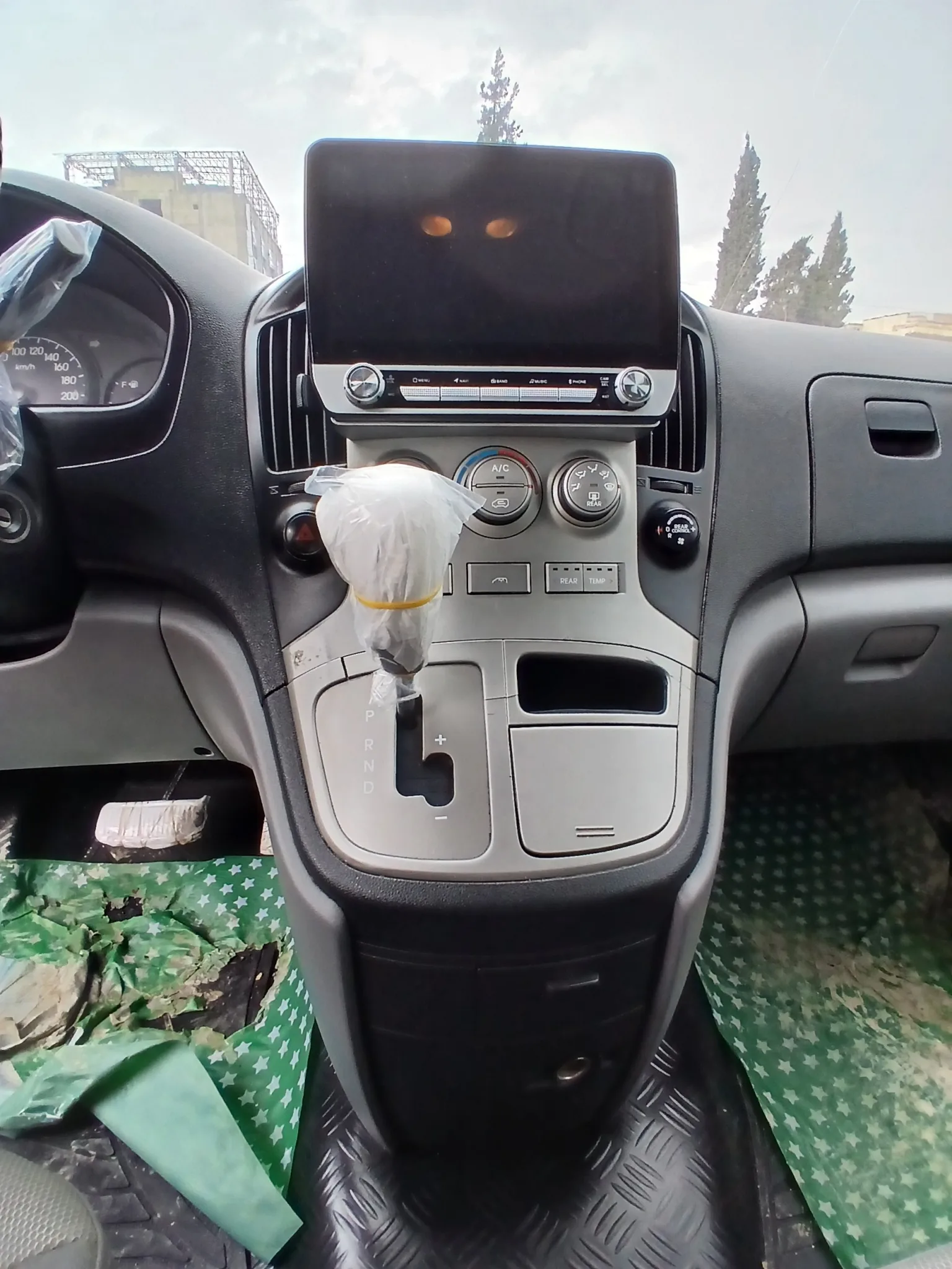 kilometrage car sale hyundai grand starex cvx van used 2011 aleppo cy image