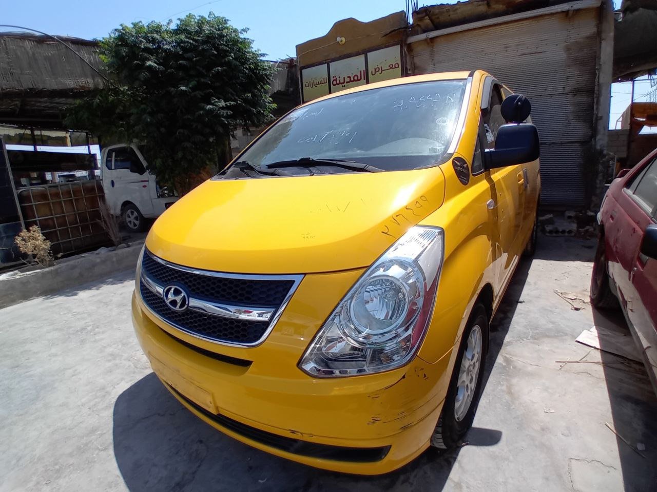 kilometrage car sale hyundai grand starex cvx van used 2011 aleppo iz image