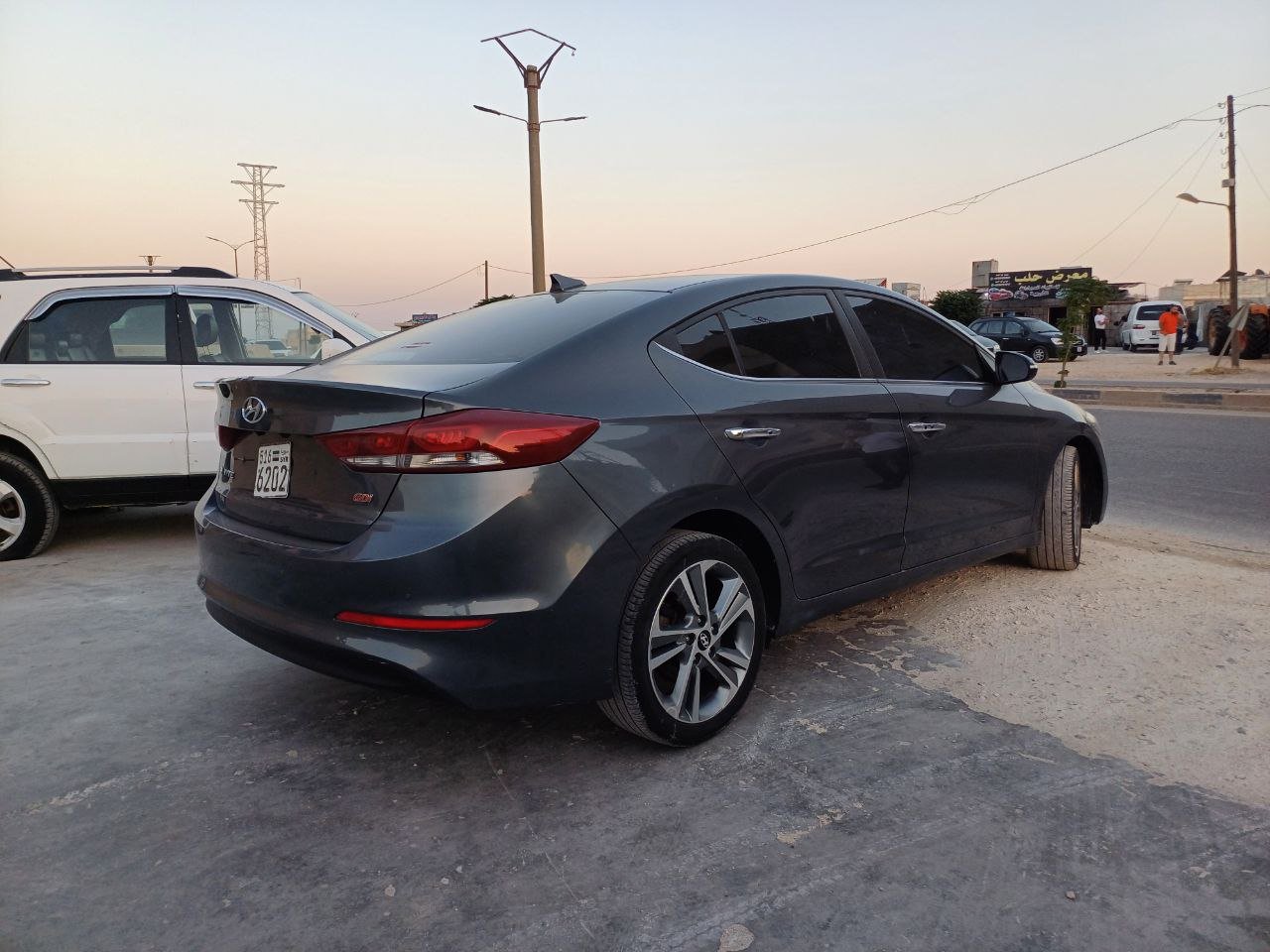 kilometrage car sale hyundai avante m16 gdi sedan used 2018 aleppo fv image