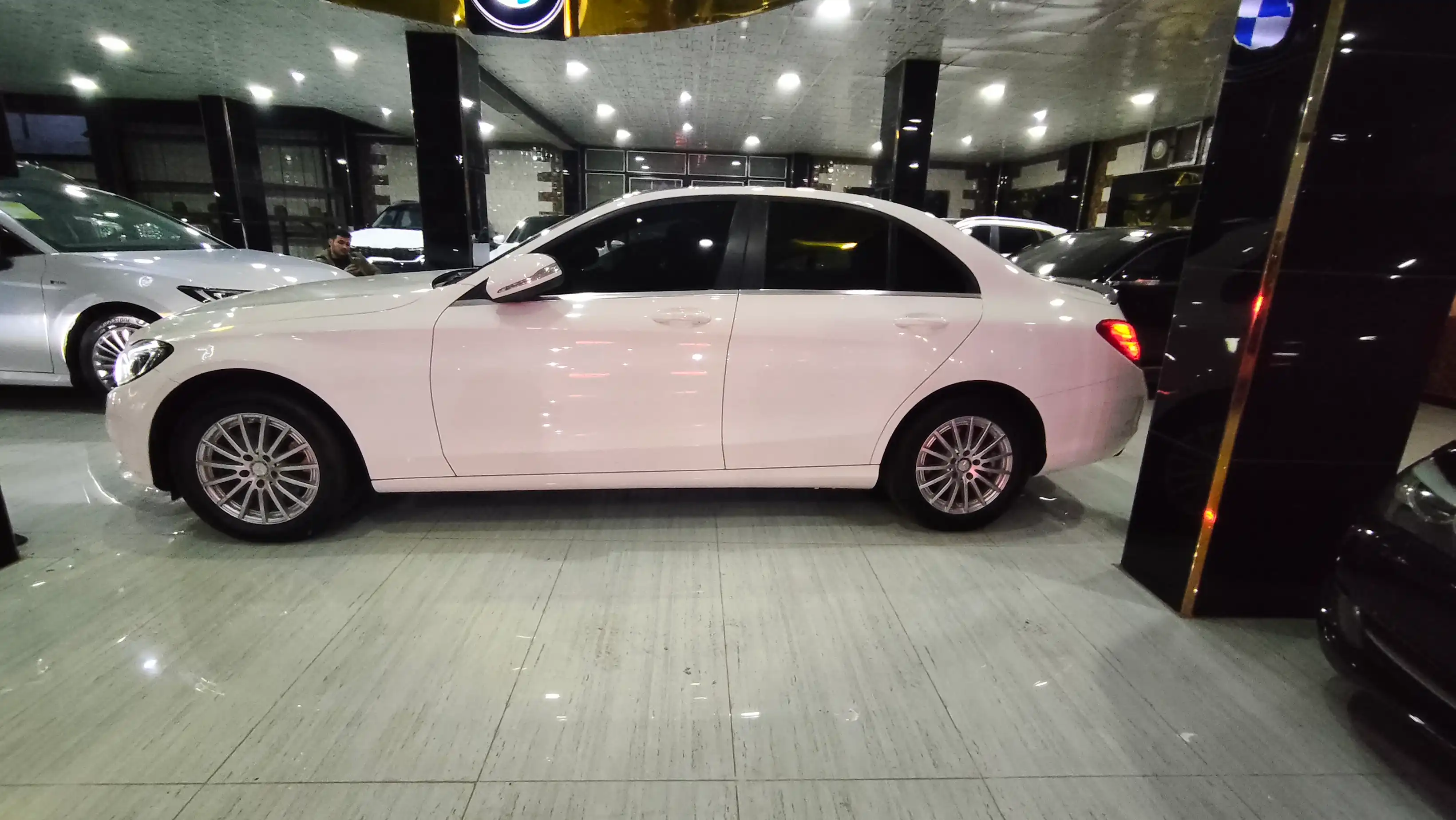 kilometrage car sale mercedes c class 200 sedan used 2015 aleppo hr image