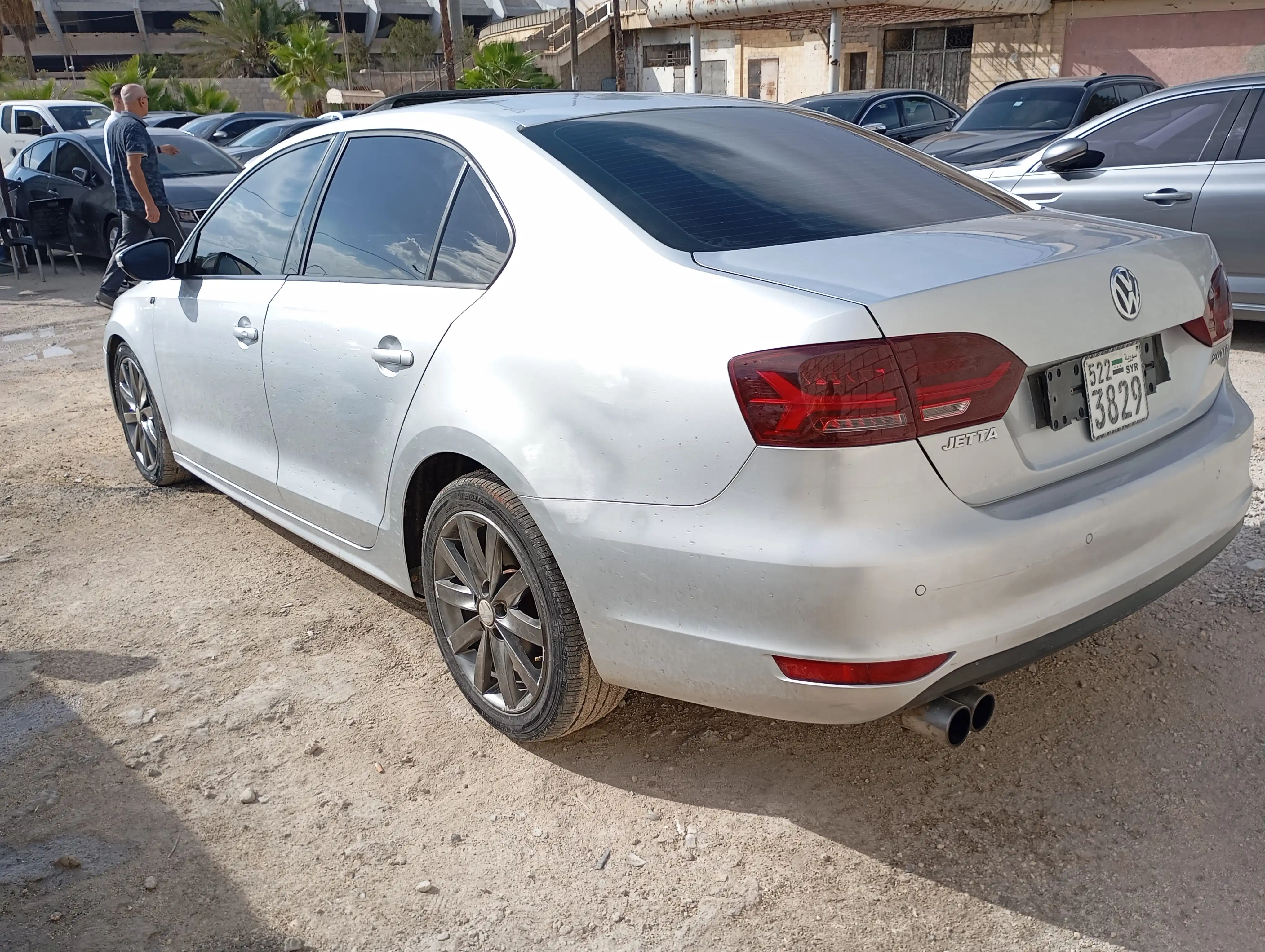 kilometrage car sale volkswagen sedan used 2011 aleppo oj image