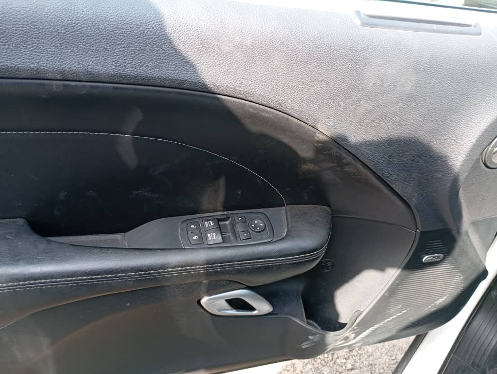 kilometrage car sale dodge sport used 2017 aleppo vh image