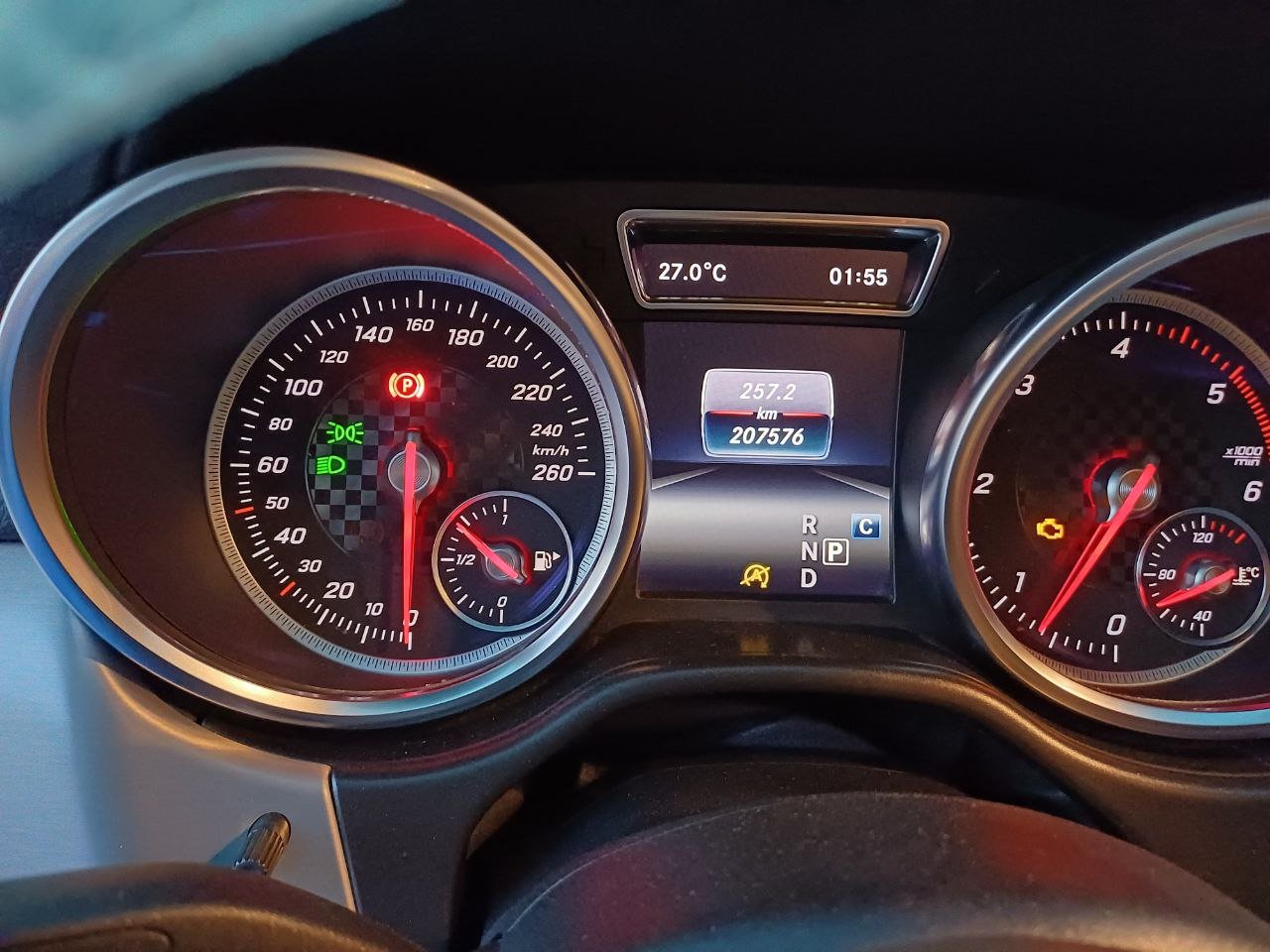 kilometrage car sale mercedes benz gle class 350 d 4 matic suv used 2018 aleppo eg image