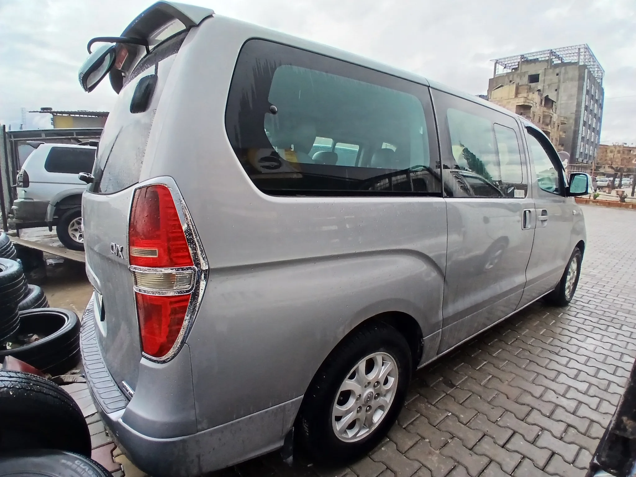 kilometrage car sale hyundai grand starex cvx van used 2011 aleppo cy image