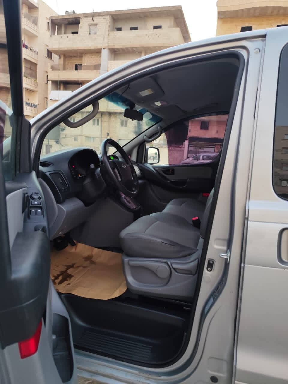 kilometrage car sale hyundai grand starex cvx van used 2011 aleppo cb image