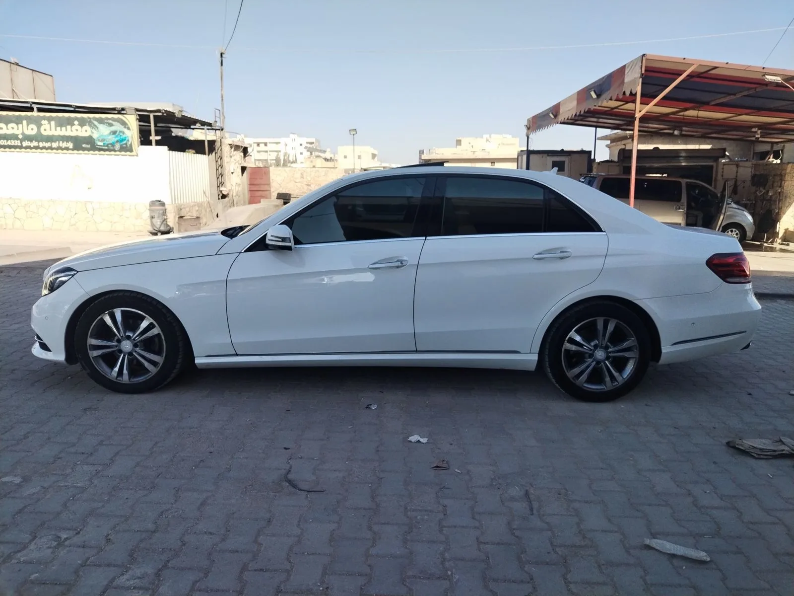 kilometrage car sale mercedes benz e class e 220 bluetec sedan used 2016 aleppo dg image