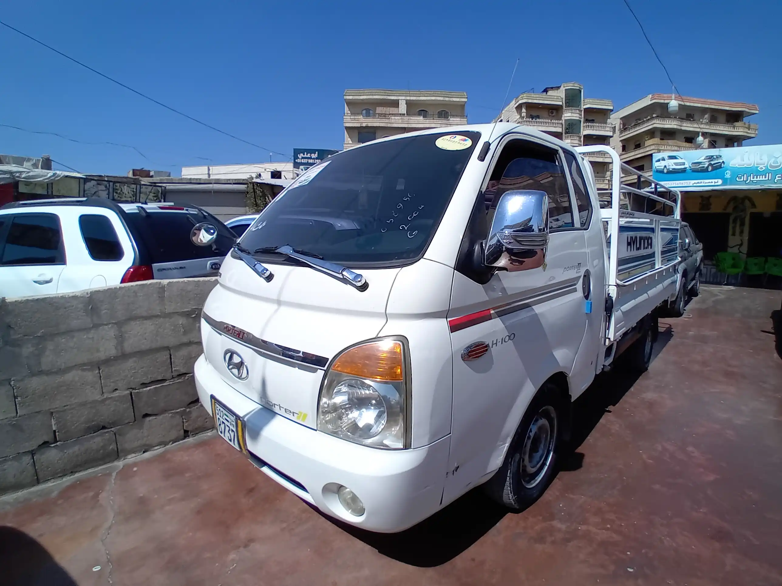kilometrage car sale hyundai porter 2 crdi cargo truck used 2004 aleppo of card image