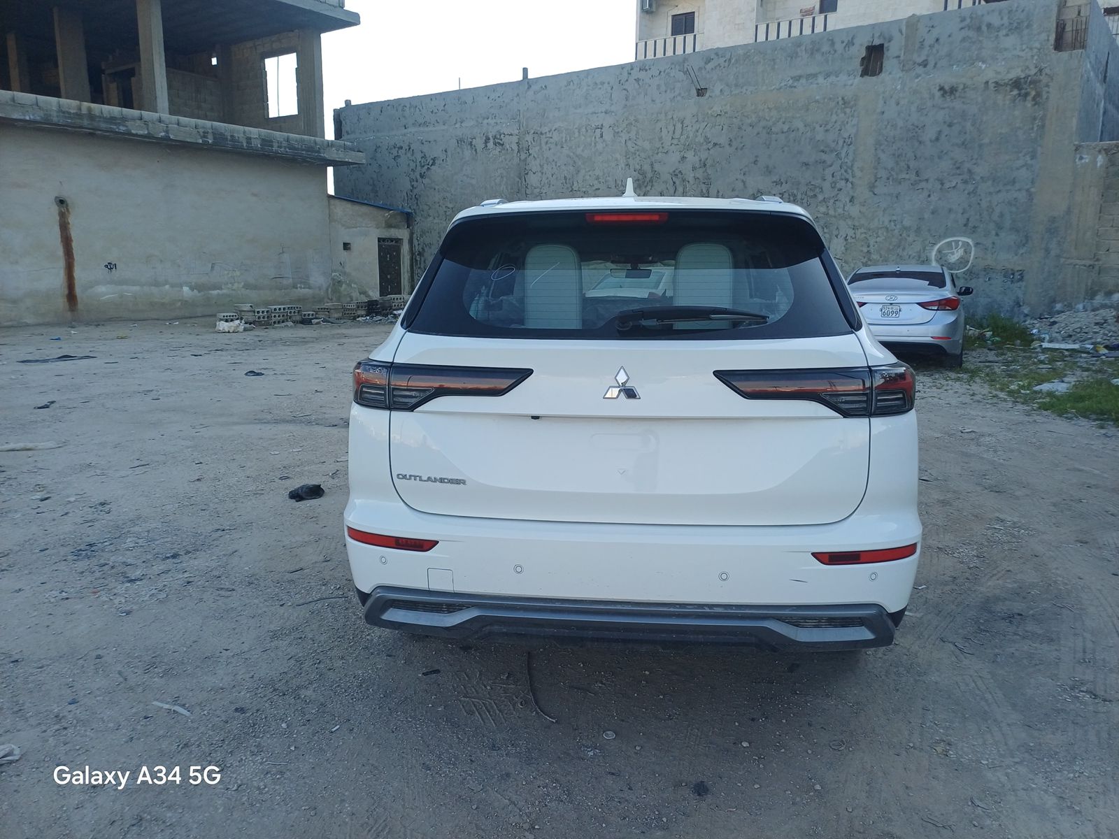 kilometrage car sale mitsubishi outlander es suv new 000007 aleppo rg image