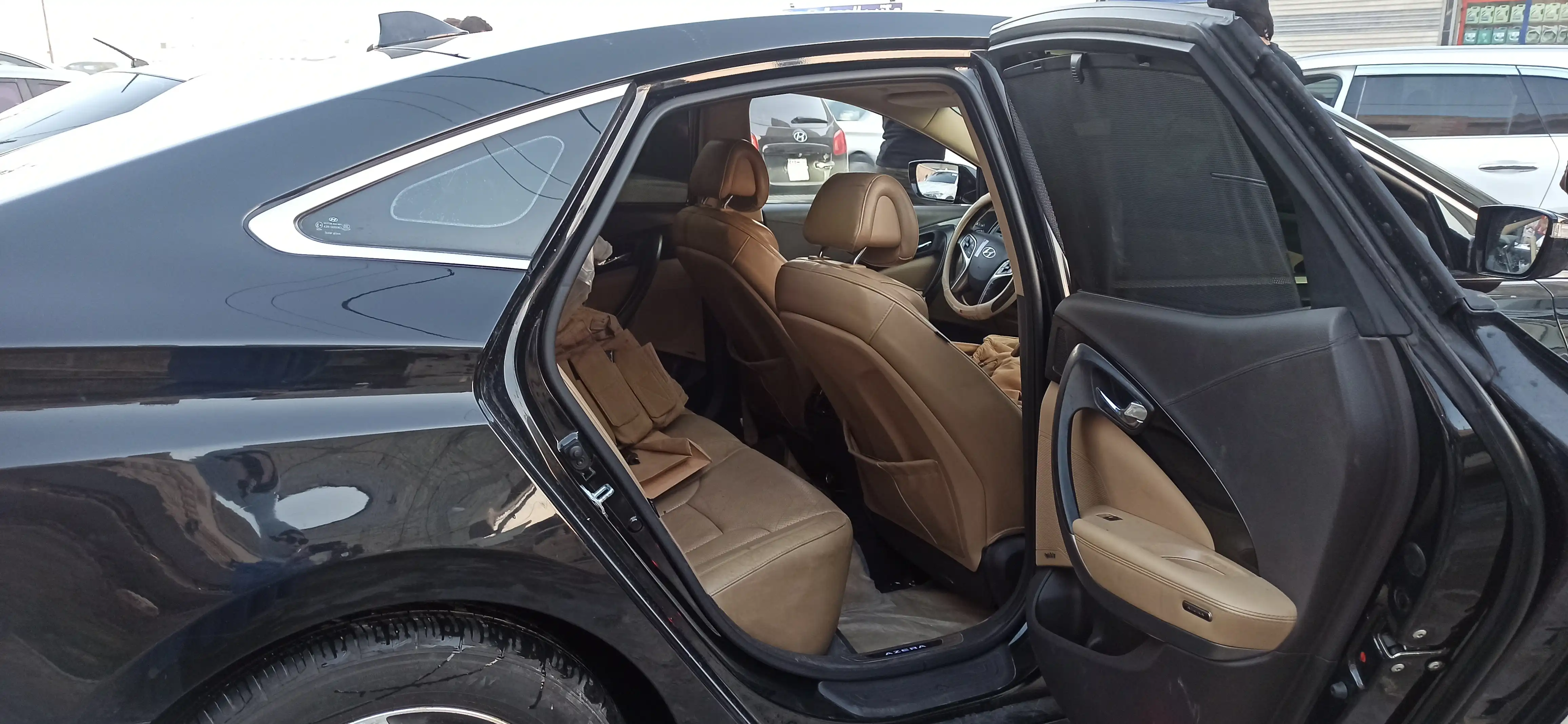 kilometrage car sale hyundai azera se sedan used 2011 rb image