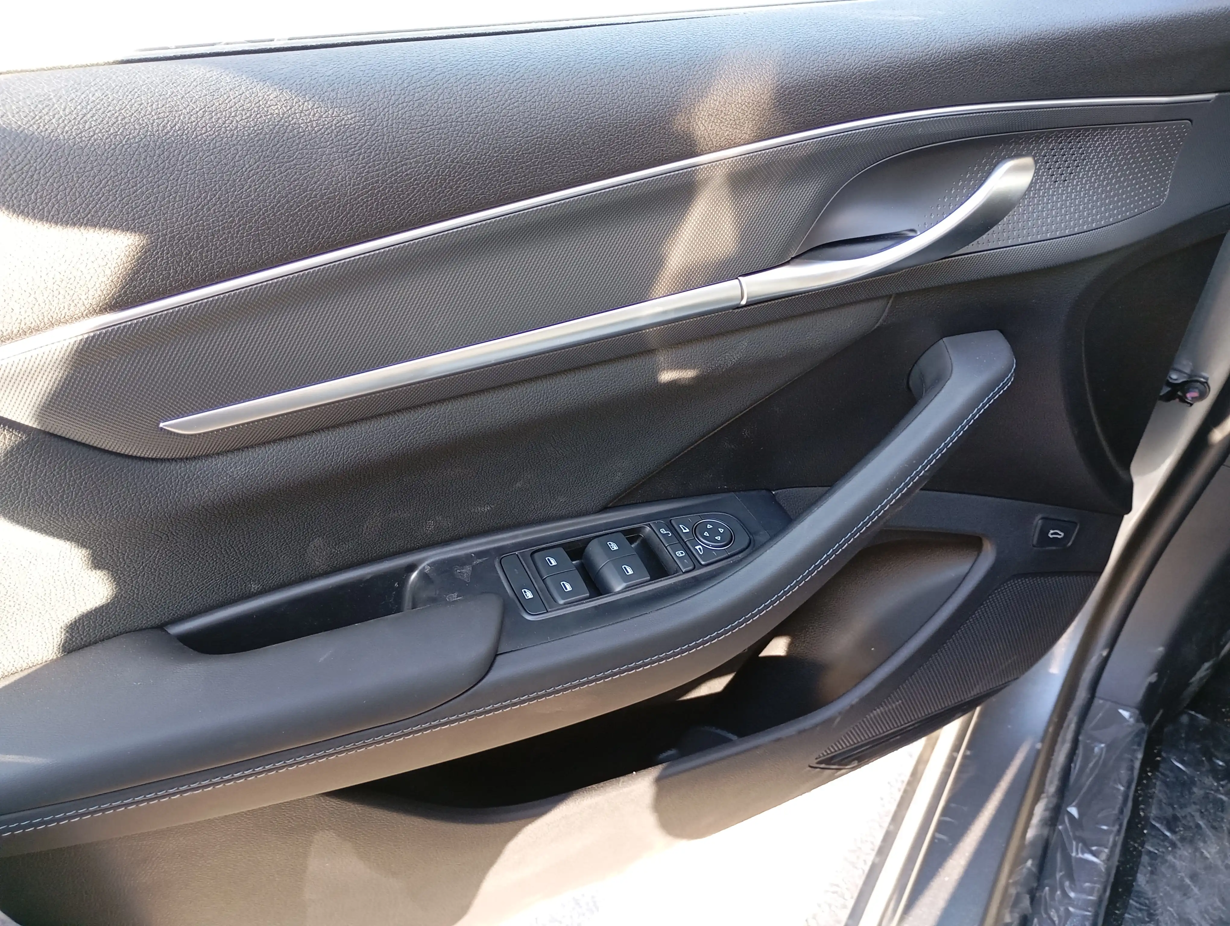 kilometrage car sale land rover discovery s suv used 2025 aleppo ux image