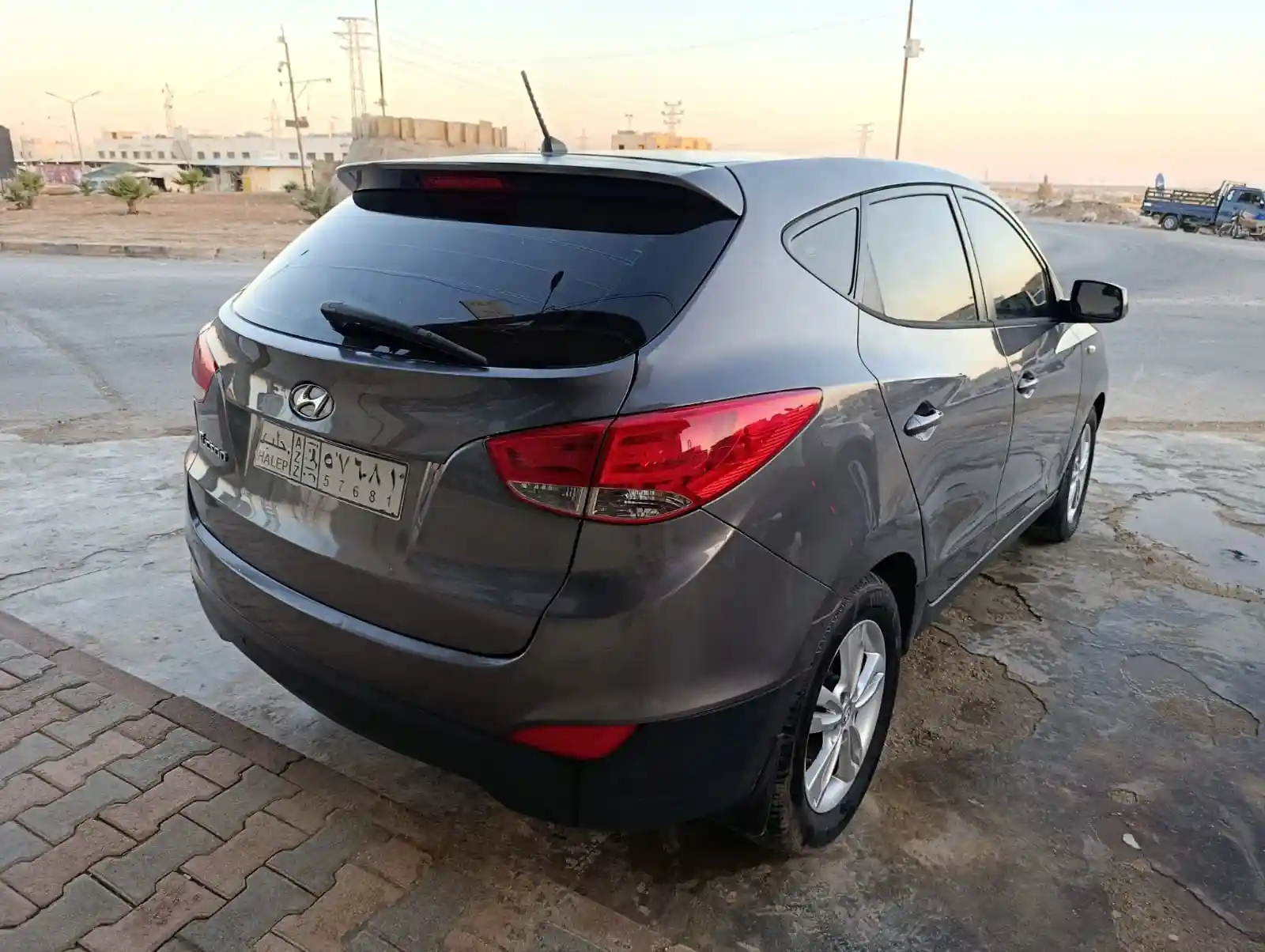 kilometrage car sale hyundai tucson standard suv used 2011 aleppo tv image