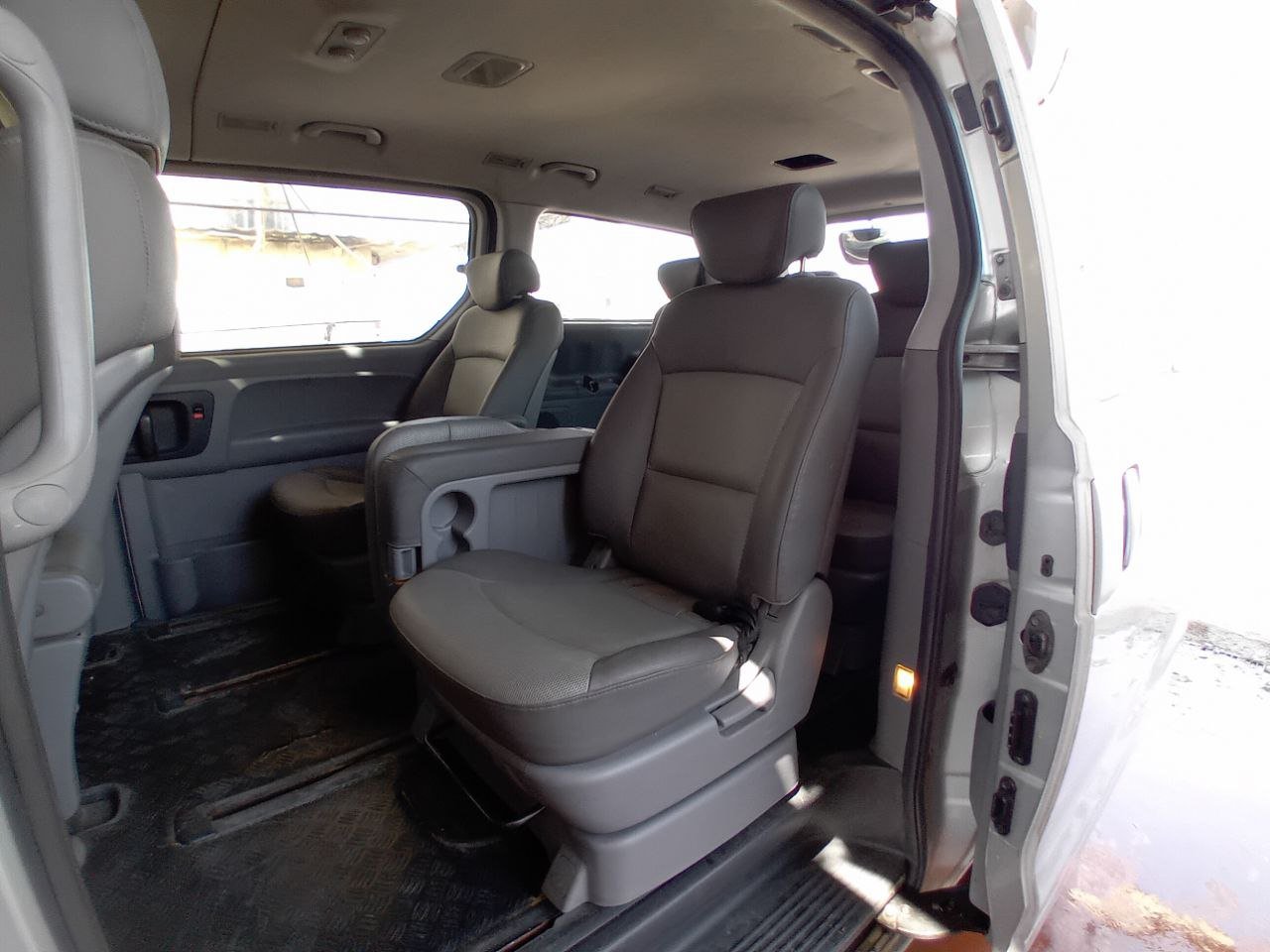 kilometrage car sale hyundai h1 standard van used 2008 aleppo up image