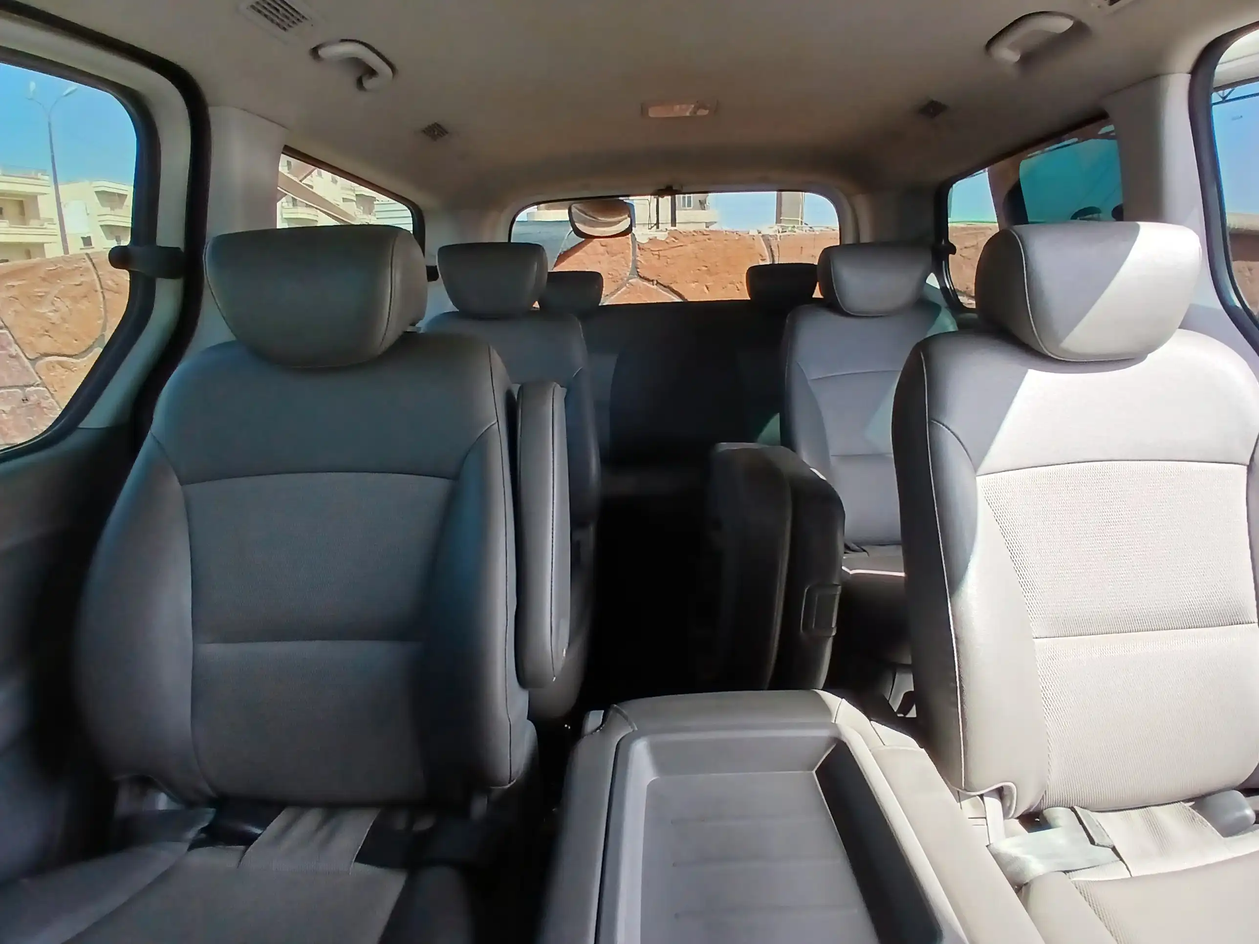 kilometrage car sale hyundai grand starex cvx van used 2010 aleppo kn image