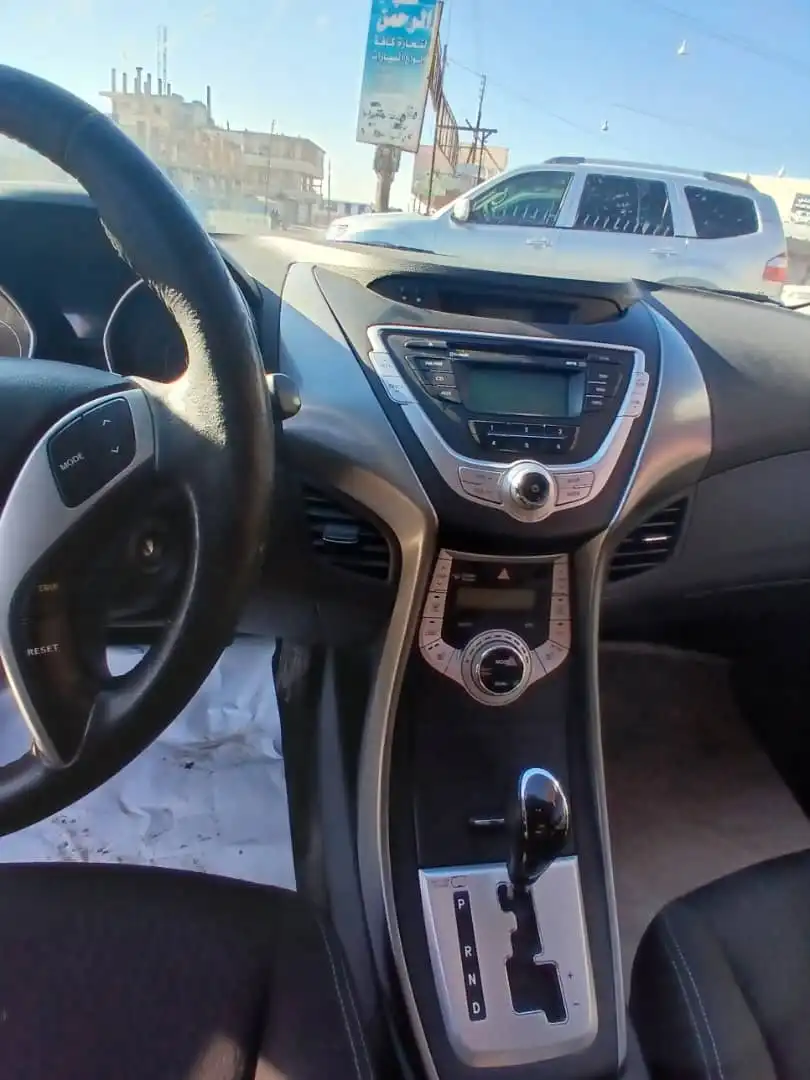 kilometrage car sale hyundai avante m16 gdi sedan used 2012 aleppo ui image