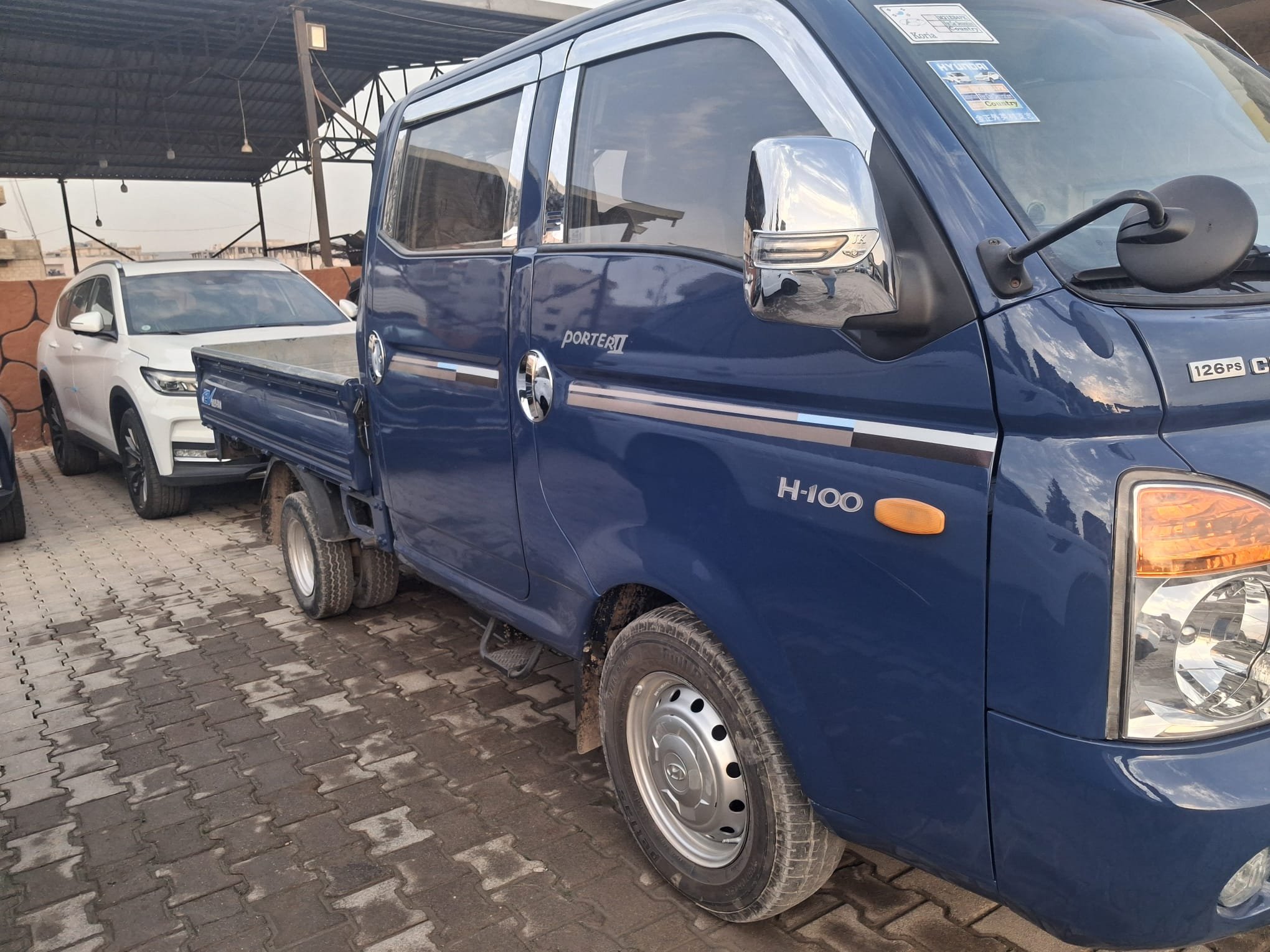 kilometrage car sale hyundai porter ii 2 crdi cargo truck used 2009 aleppo fo image