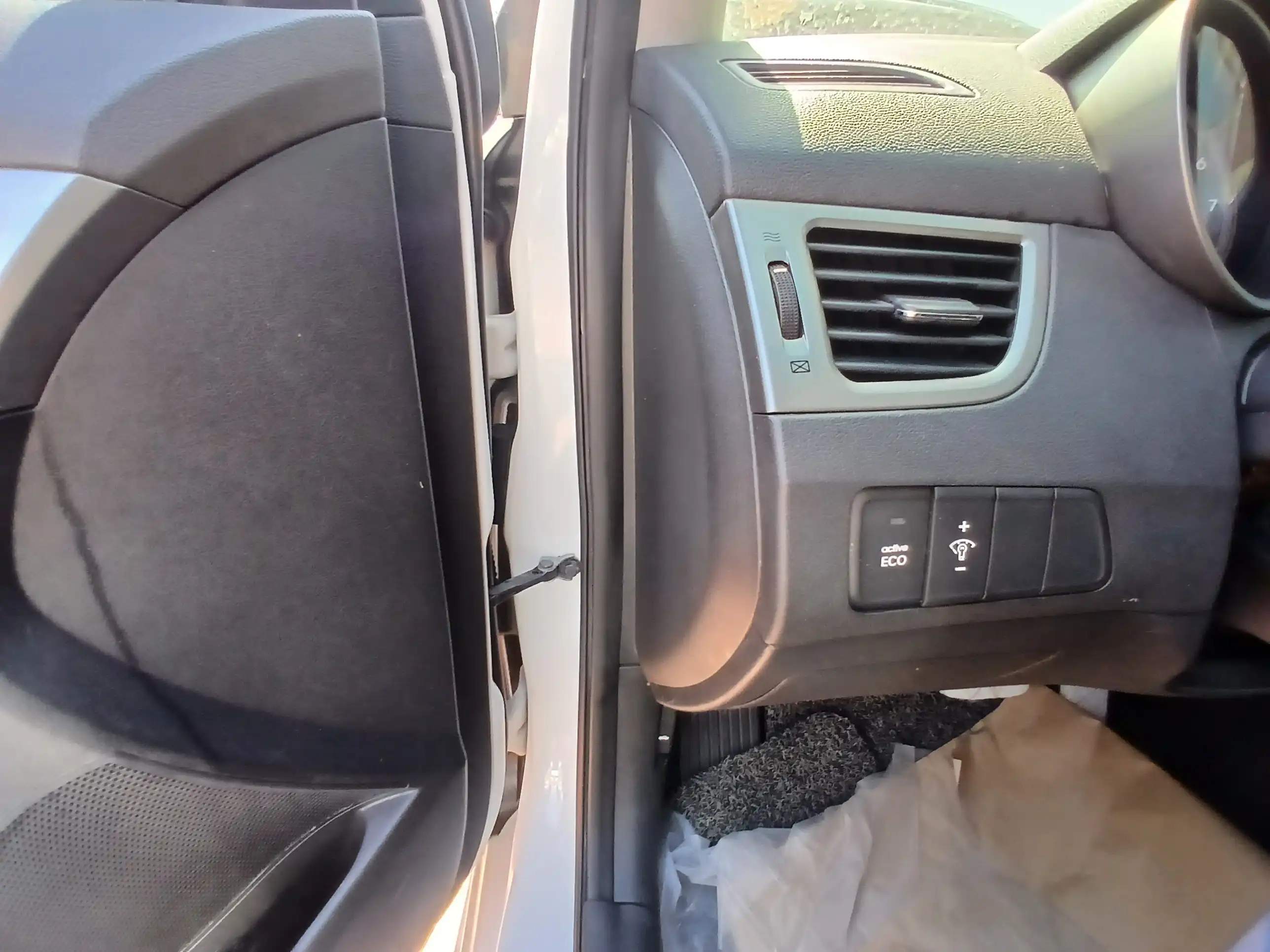 kilometrage car sale hyundai avante m16 gdi sedan used 2011 aleppo lq image